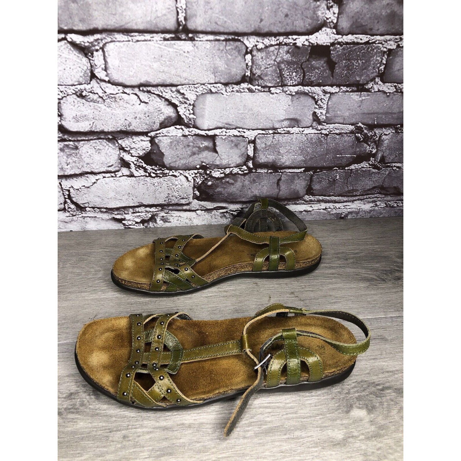 Other Naot Elinor Pine Green Leather Strappy Cork Strap Sandals Wo Size US 7.5 / IT 37.5 - 11 Thumbnail