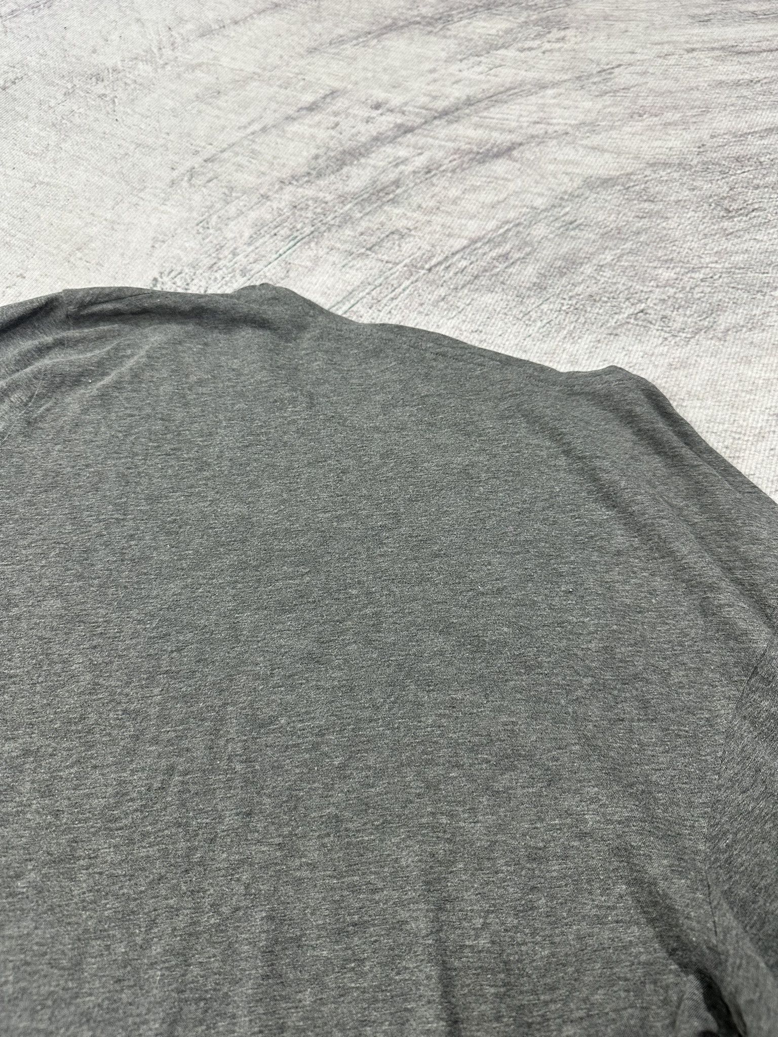 Gucci Gucci T-Shirt Vintage Made in Italy Logo Print Classic Gray Size S / US 4 / IT 40 - 13 Thumbnail