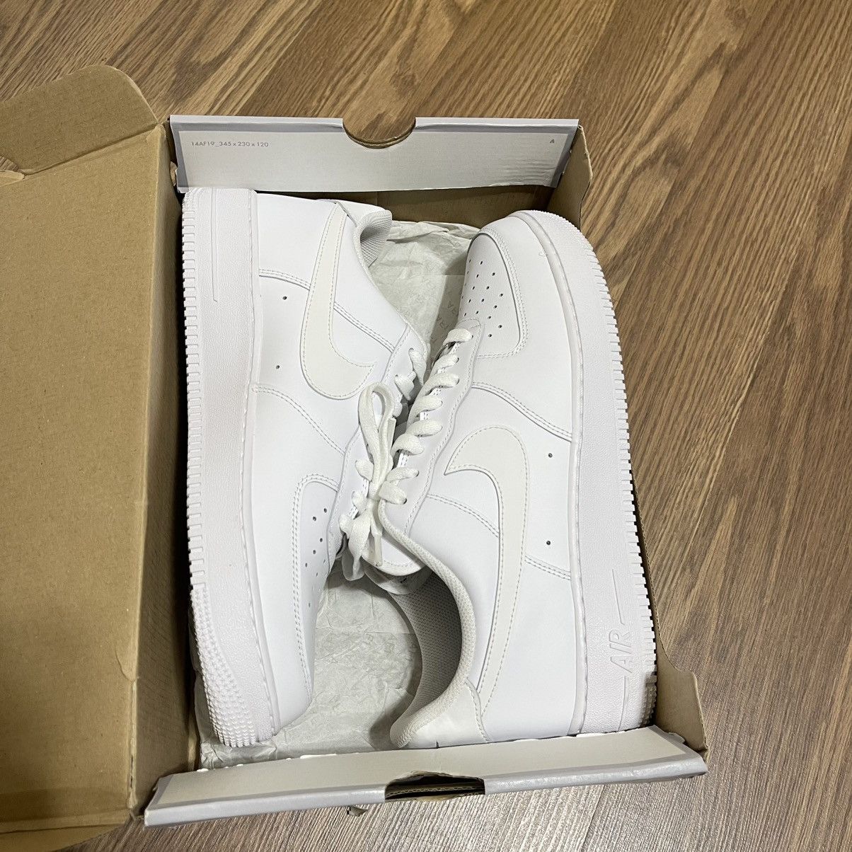 Nike Nike Air Force 1 '07 Triple White Size US 12 / EU 45 - 4 Thumbnail