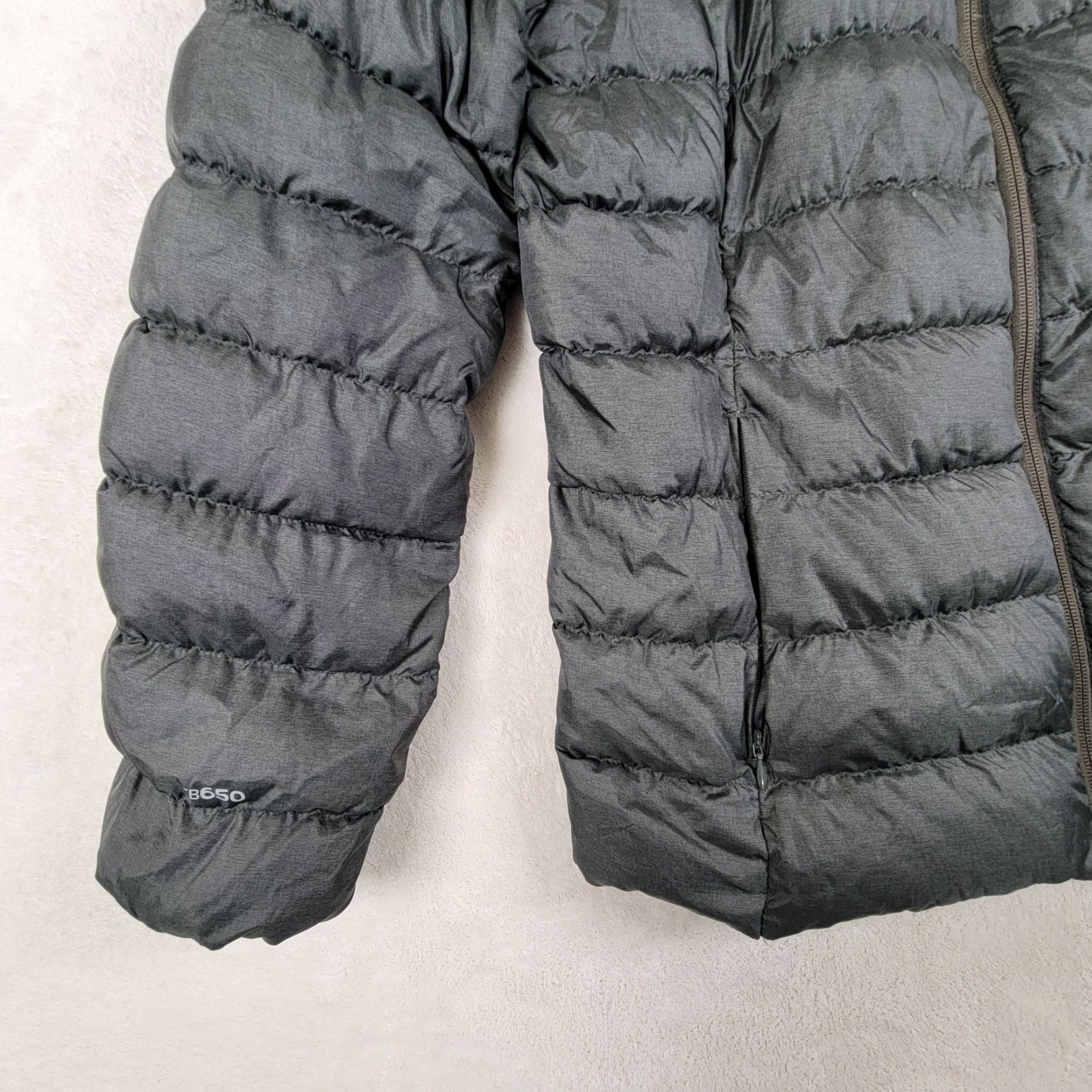 Eddie Bauer Eddie Bauer Women's Size Large Puffer Jacket Gray Full Zip Down Filled Size L / US 10 / IT 46 - 2 Thumbnail