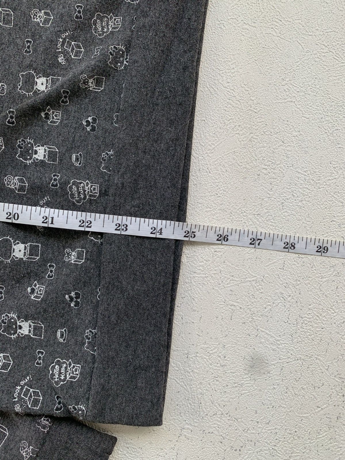 Japanese Brand RARE Hello Kitty Sweatshirt Undercover style Size US M / EU 48-50 / 2 - 4 Thumbnail