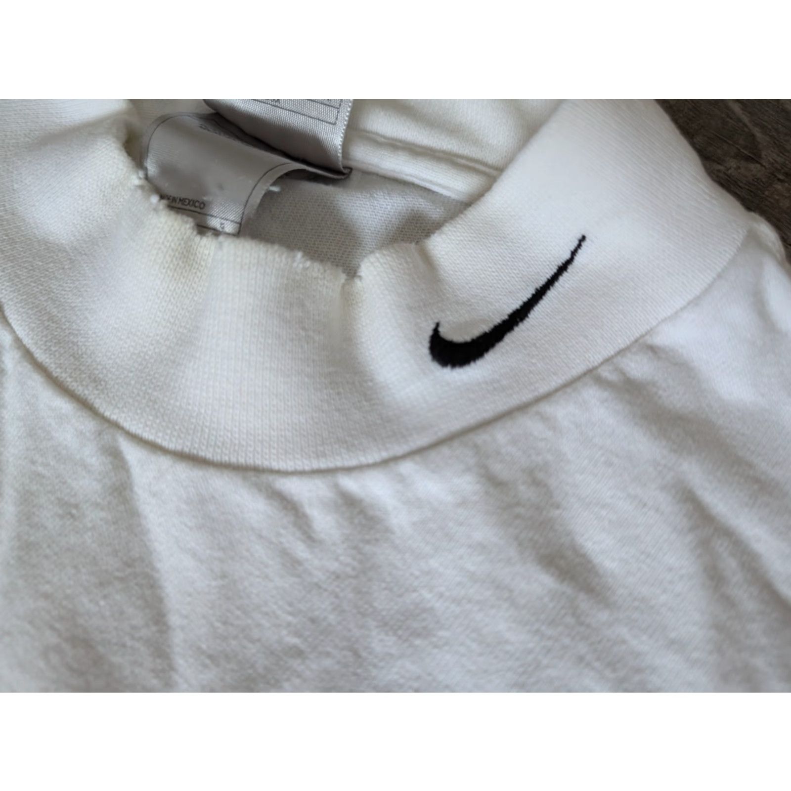 Nike VINTAGE Nike Mock Neck Long Sleeve Tee Shirt White L Mens Distressed 90s Sports Size US L / EU 52-54 / 3 - 6 Thumbnail