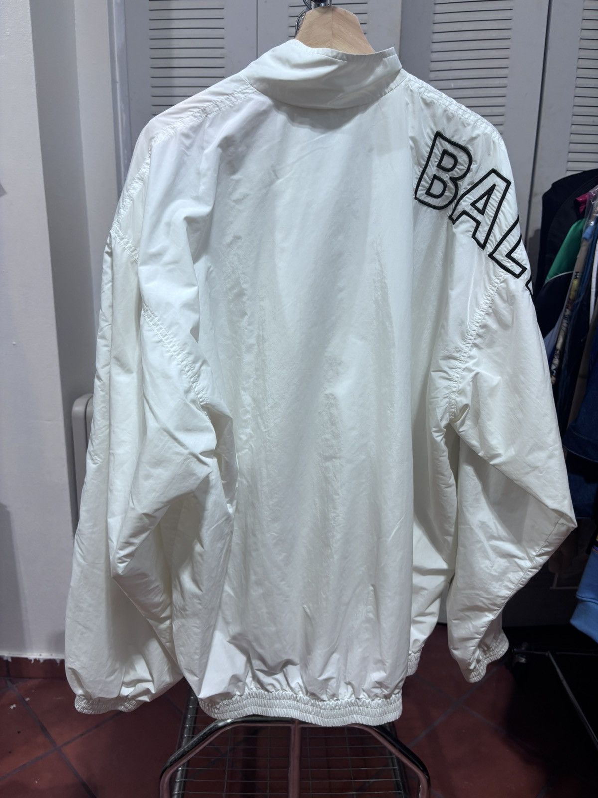 Balenciaga Balenciaga Logo-Embroidered White Jacket Size US XS / EU 42 / 0 - 5 Thumbnail