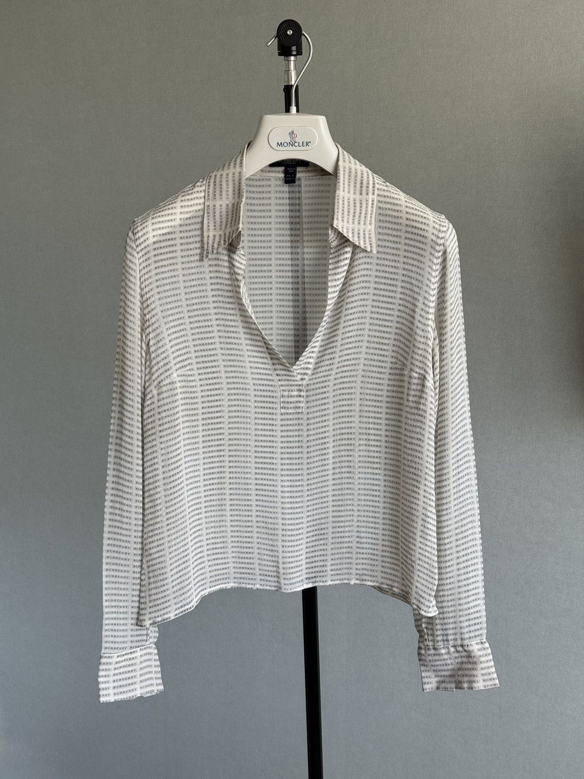 Burberry Burberry Monogram Blouse Size L / US 10 / IT 46 - 1 Thumbnail
