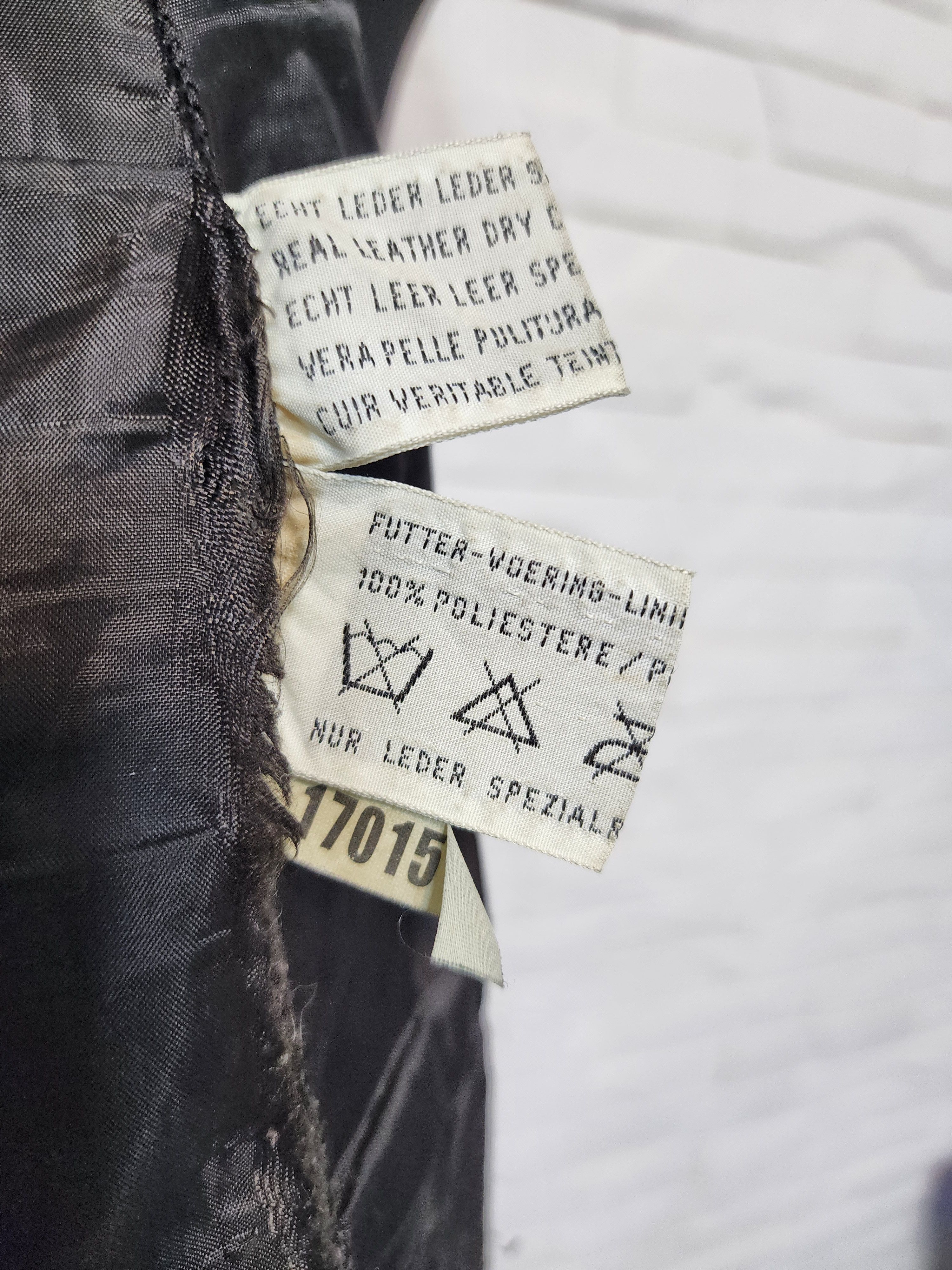 Genuine Leather Women's leather black shorts. Size 27" / US 4 / IT 40 - 10 Thumbnail