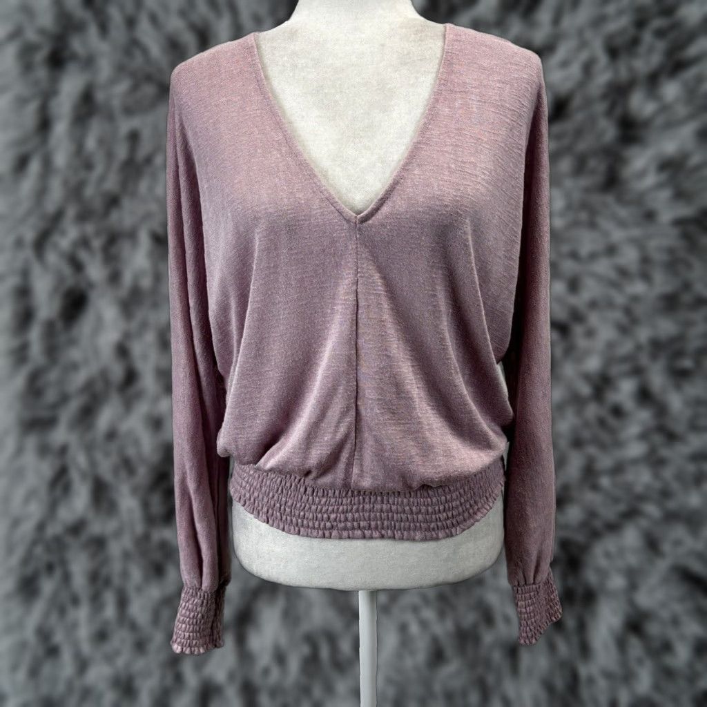 Vintage Evereve Lilac V-Neck Sweater XS Fine Knit Ruched Sleeves Womens Purple Pullover Size XS / US 0-2 / IT 36-38 - 1 Thumbnail