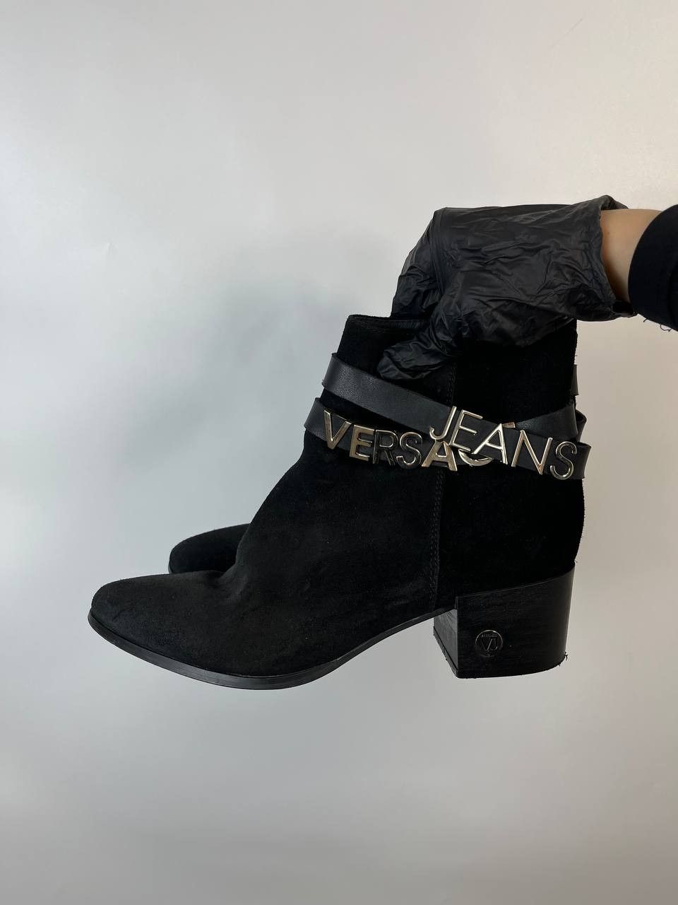 Versace VERSACE JEANS Black Boots Logo Strap Women's Size 37 Size US 7 / IT 37 - 1 Thumbnail