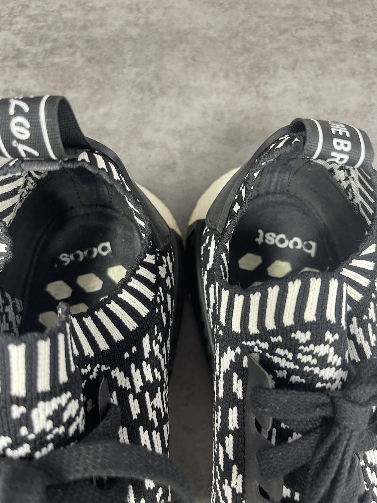 Adidas Adidas NMD R1 Primeknit Zebra Mens Size 8.5 White Black Size US 8.5 / EU 41-42 - 10 Thumbnail