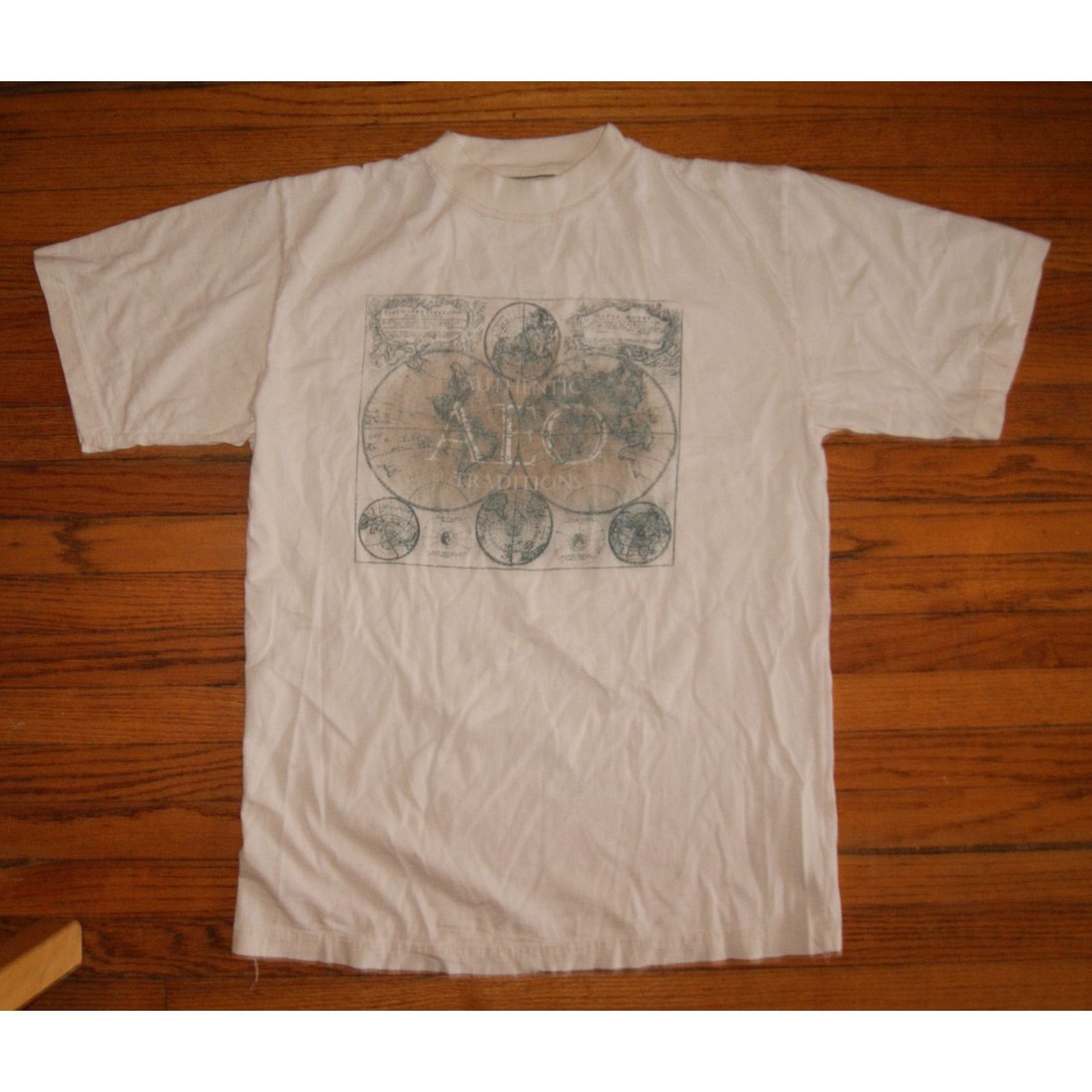 American Eagle Outfitters VTG American Eagle Outfitters Antique Globe Print M TShirt Size US M / EU 48-50 / 2 - 2 Thumbnail