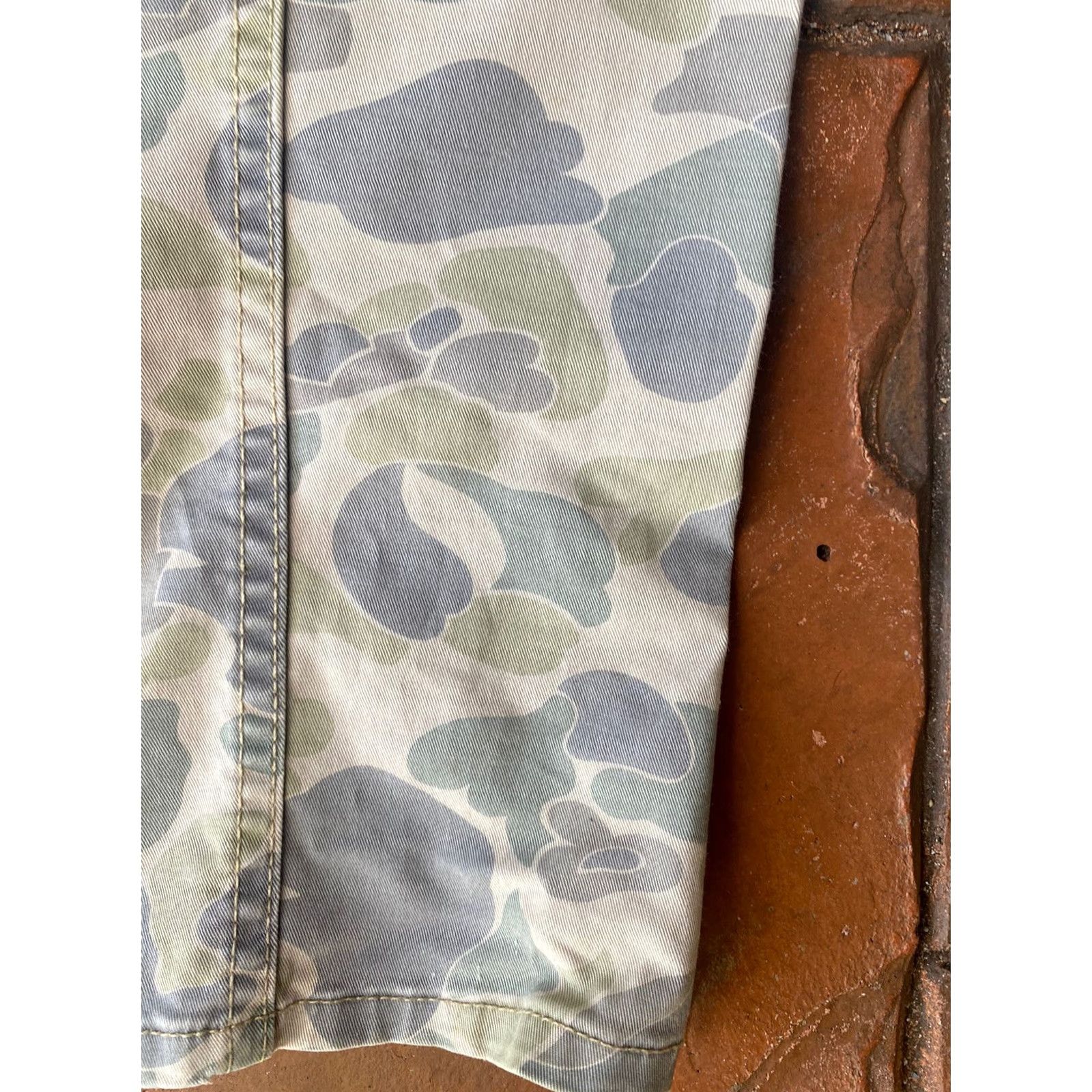 Ralph Lauren Denim & Supply Ralph Lauren Duck Camo Cargo Ankle Zip Pants Women 28 Green Camouflage Army 28 Mens Womens Size 28" / US 6 / IT 42 - 6 Thumbnail