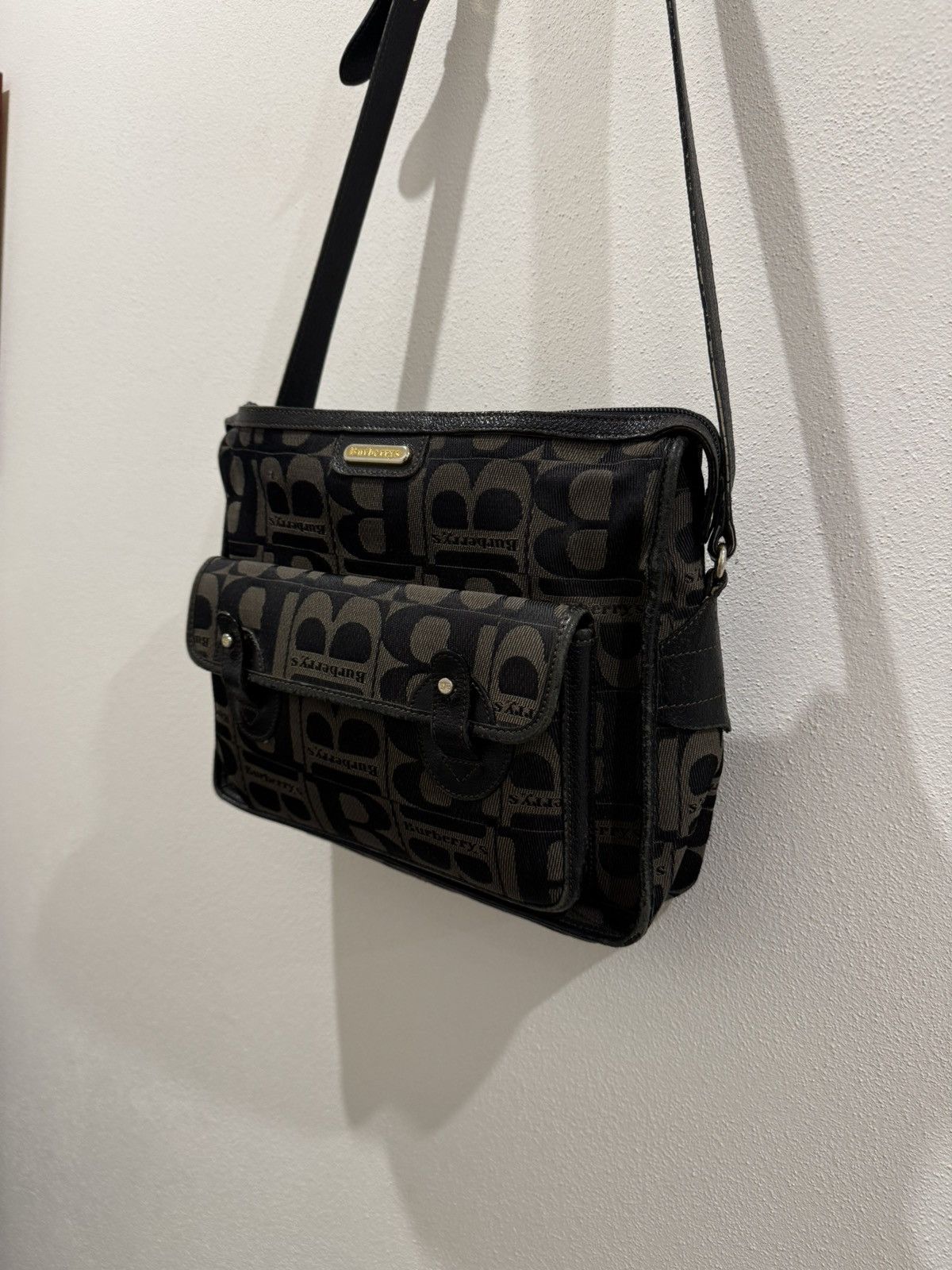 Burberry × Vintage Burberry Canvas Shoulder Bag Size ONE SIZE - 1 Thumbnail