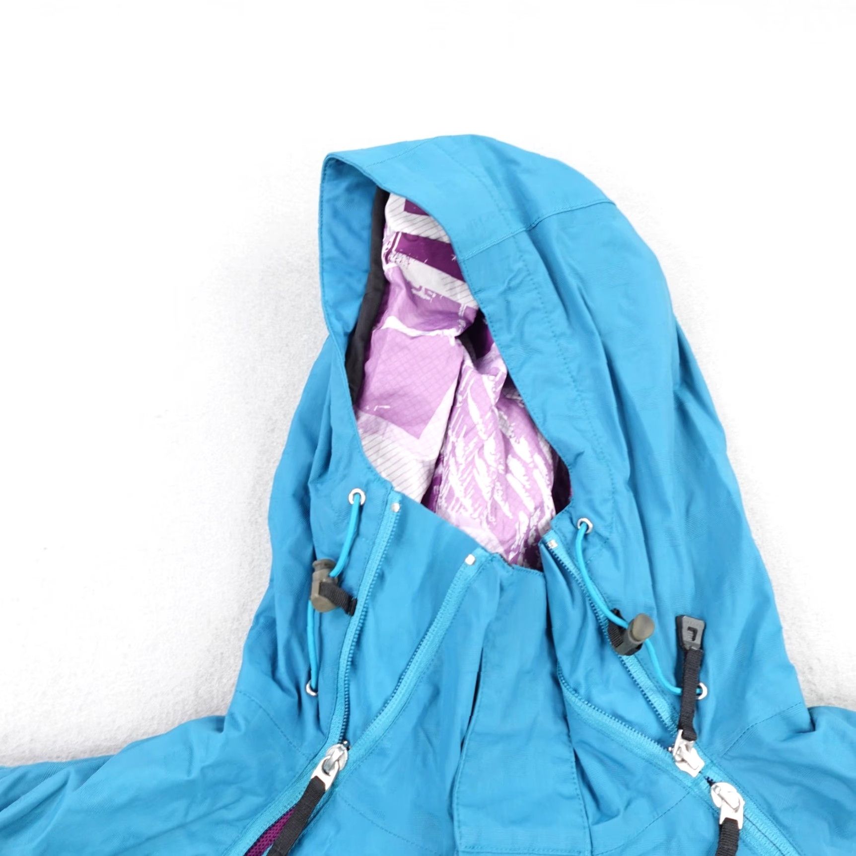 Oakley VINTAGE Oakley Jacket Mens L Blue Parka Waterproof Ski Snowboard Coat Hoodie Full Zip Windproof Pockets Size US L / EU 52-54 / 3 - 2 Thumbnail
