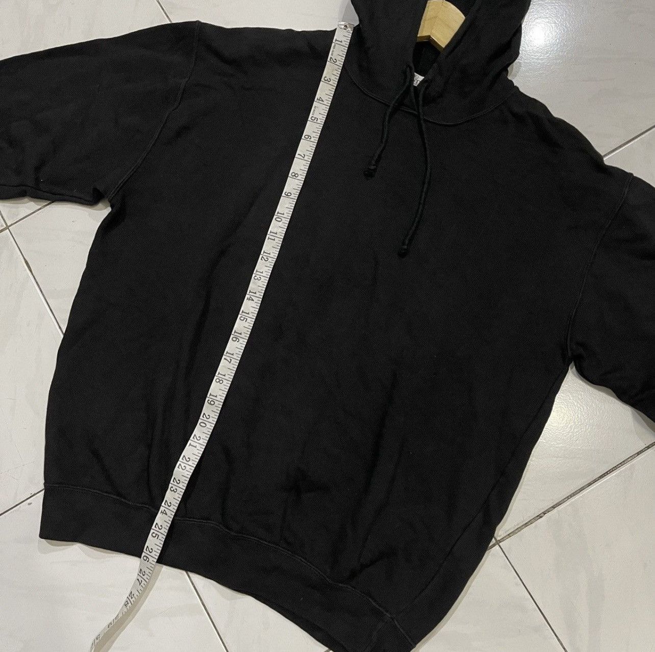 Valentino Distressed vintage valentino embroidered logo hoodie Size US M / EU 48-50 / 2 - 9 Thumbnail