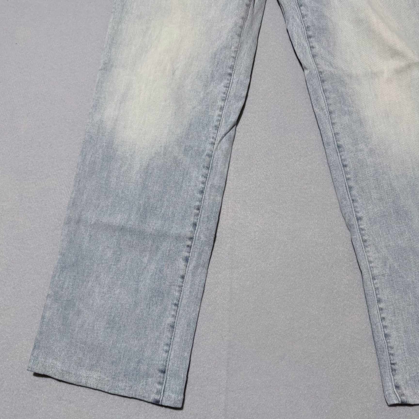 American Eagle Outfitters American Eagle Jeans Men's Light Wash Denim Stretch Classic Straight - 33X34 Size US 33 - 7 Thumbnail
