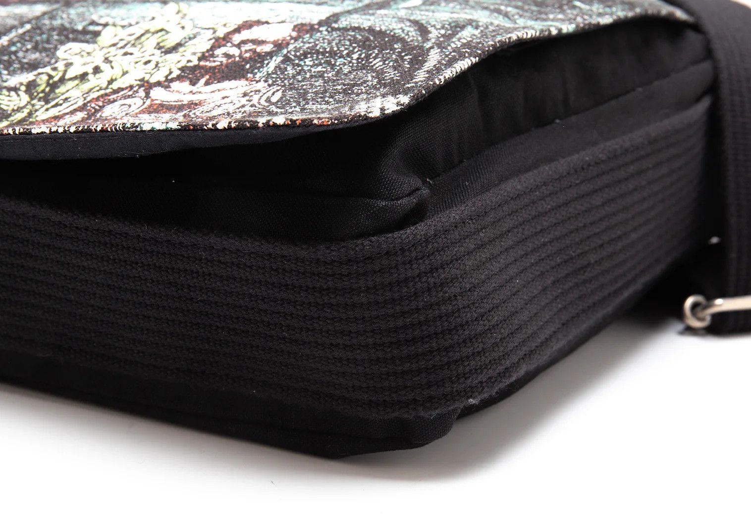 Jean Paul Gaultier Ethnic Print Flap Shoulder Bag in Black and Green Size ONE SIZE - 6 Thumbnail