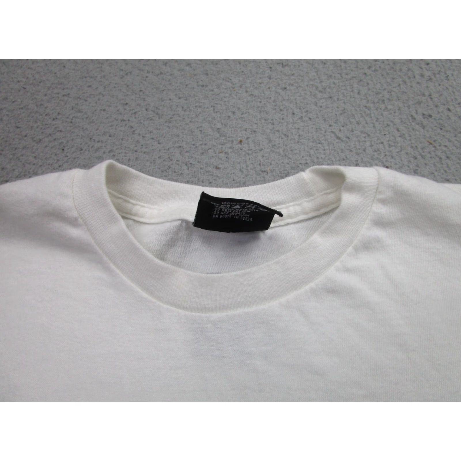 Undefeated VINTAGE Undefeated Shirt Mens Small White USA 90s T-Shirt Crew Neck Short Sleeve Sportswear Mens Size US S / EU 44-46 / 1 - 4 Thumbnail