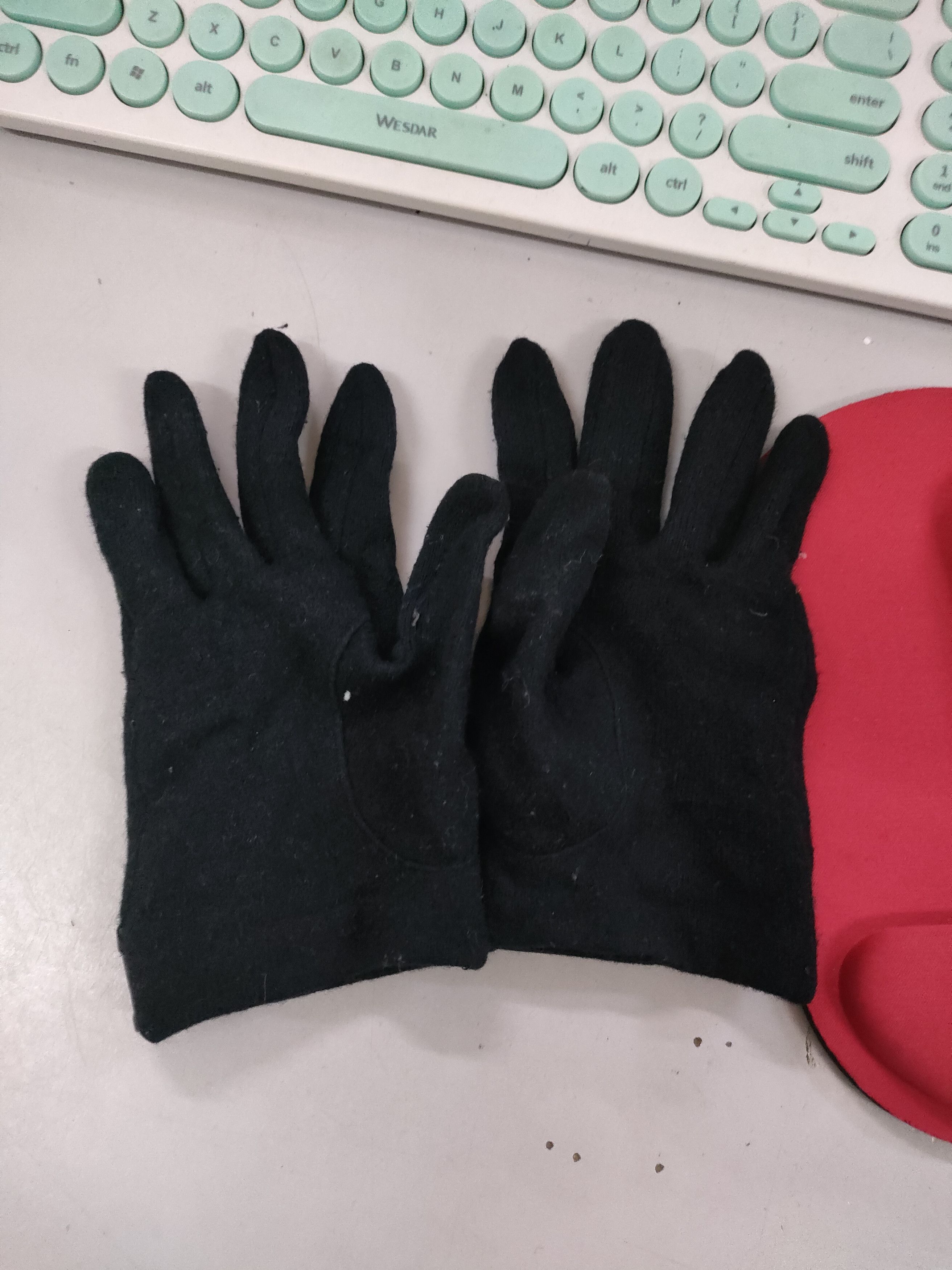 Pierre Balmain Pierre Balmain Paris Gloves Size ONE SIZE - 4 Thumbnail