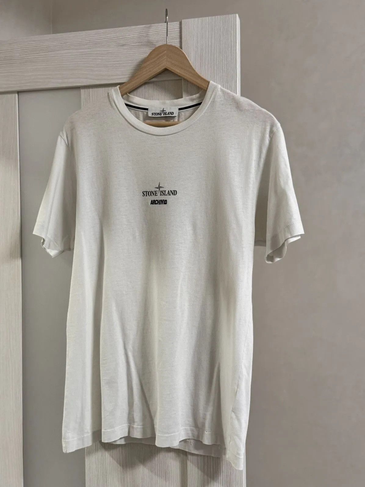 Stone Island Vintage T-shirt Stone Island Archivo Raso Gammato faded Size US S / EU 44-46 / 1 - 3 Thumbnail