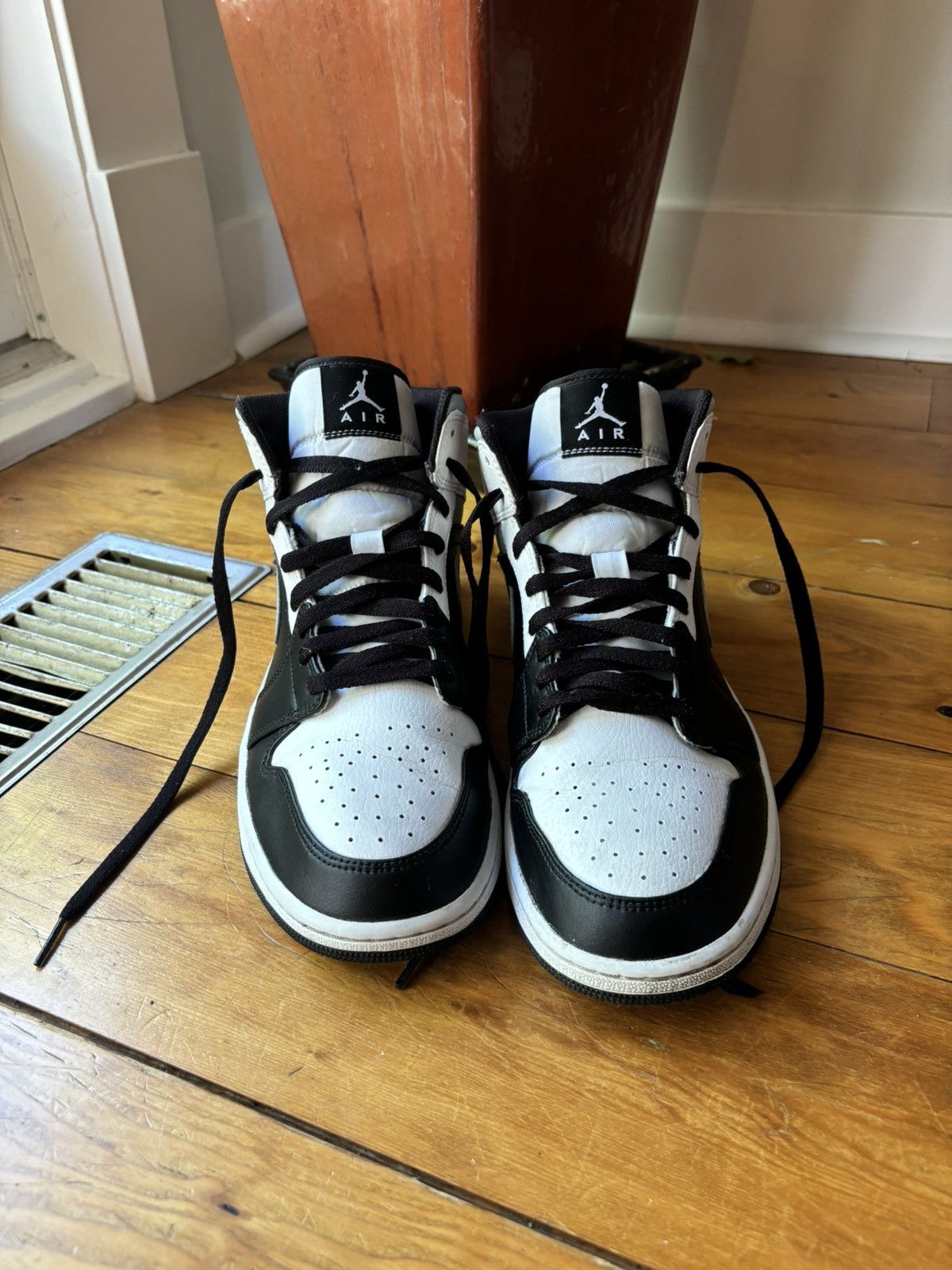 Jordan Brand Jordan 1 Black/White-LT Smoke Grey Size US 11 / EU 44 - 3 Thumbnail