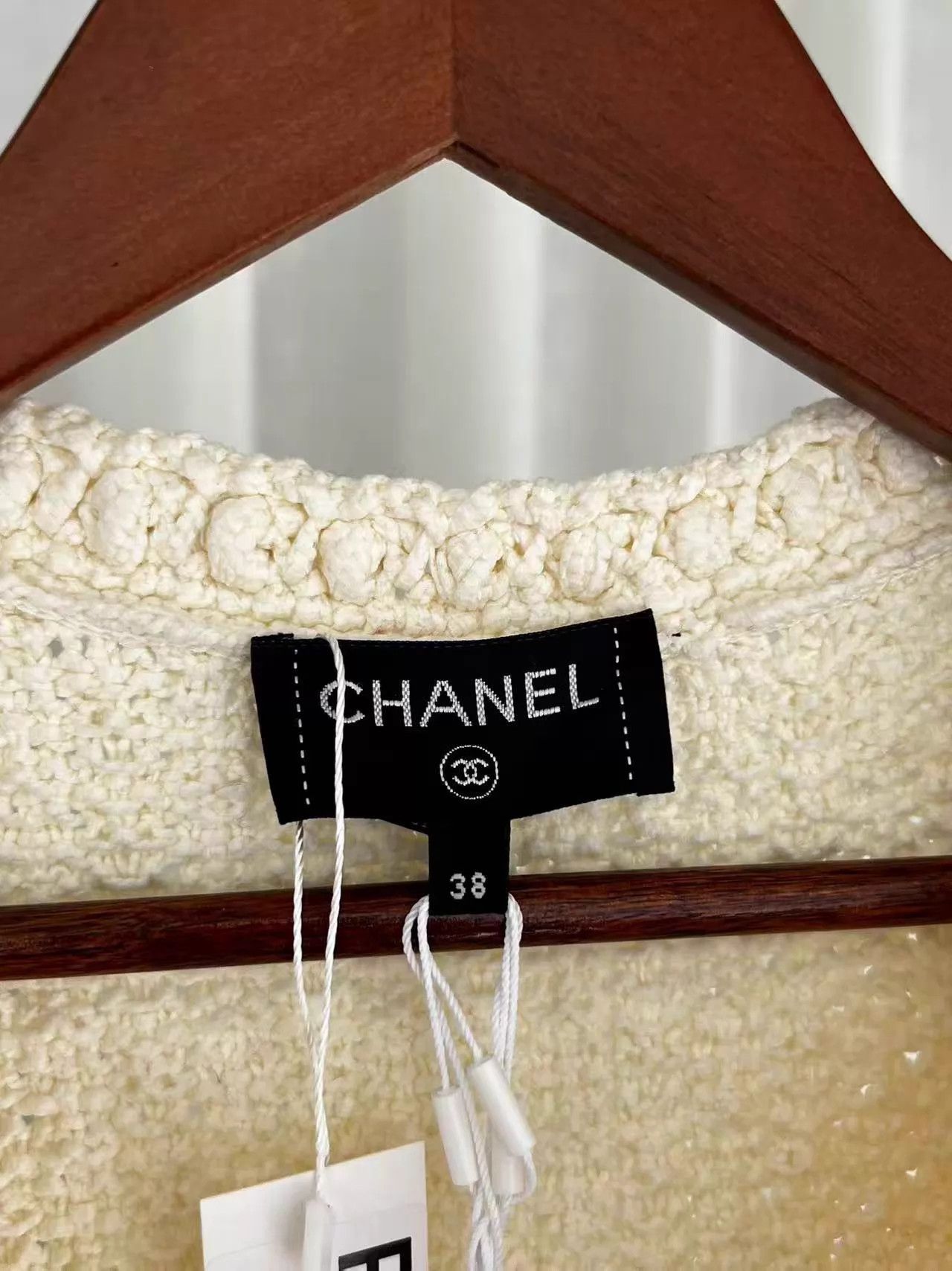 Chanel Chanel 22S White Crochet Sleeveless Vest New Size S / US 4 / IT 40 - 4 Thumbnail