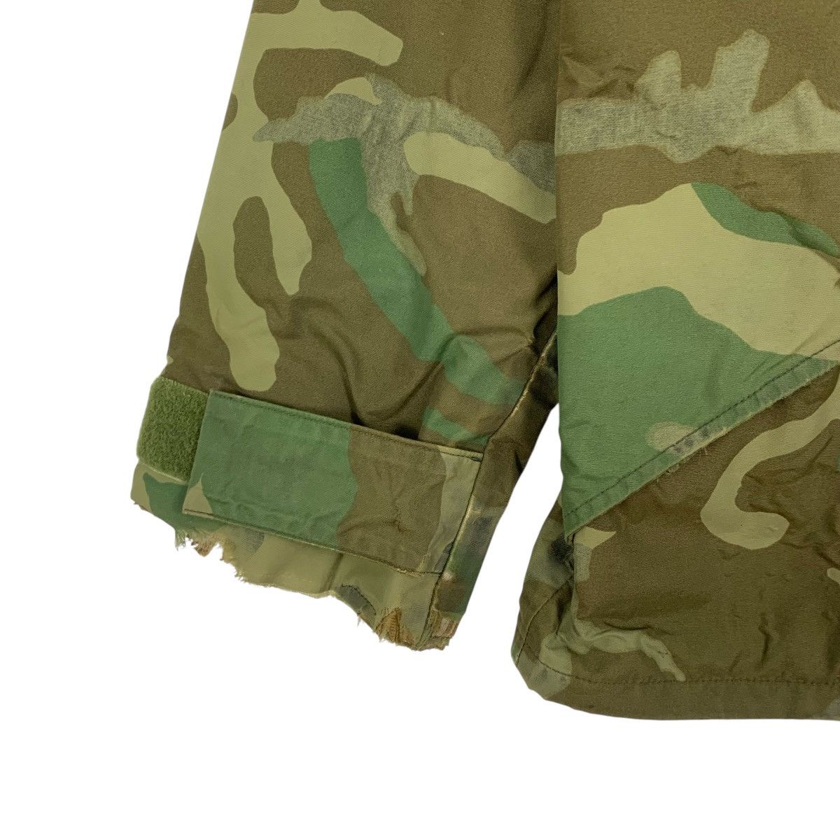 Vintage Military Camouflage Distressed Cold Wether Parka Jacket Size US L / EU 52-54 / 3 - 7 Thumbnail