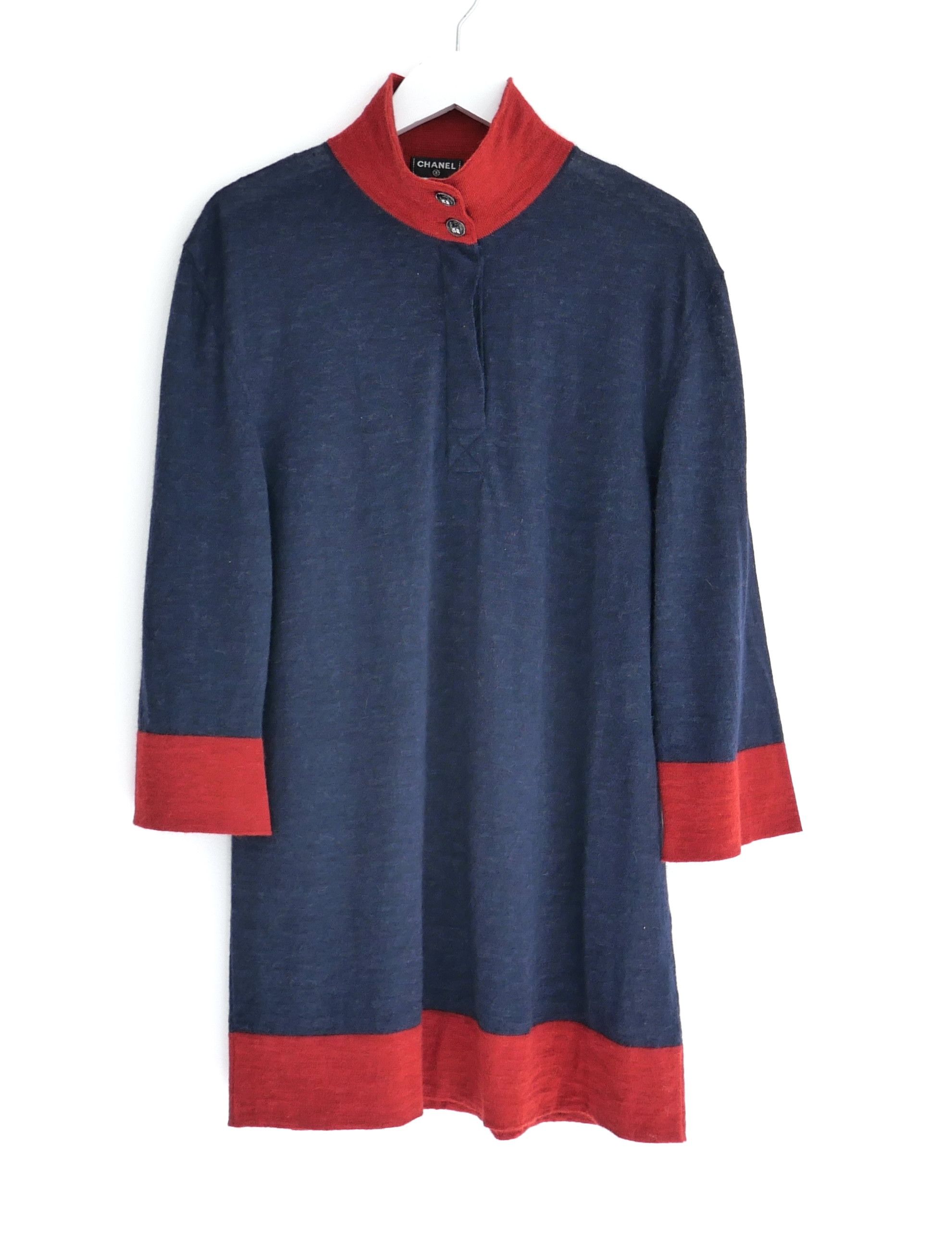 Chanel Chanel Pre-Fall 2012 Alpaca Elephant Button Sweater Size S / US 4 / IT 40 - 1 Thumbnail