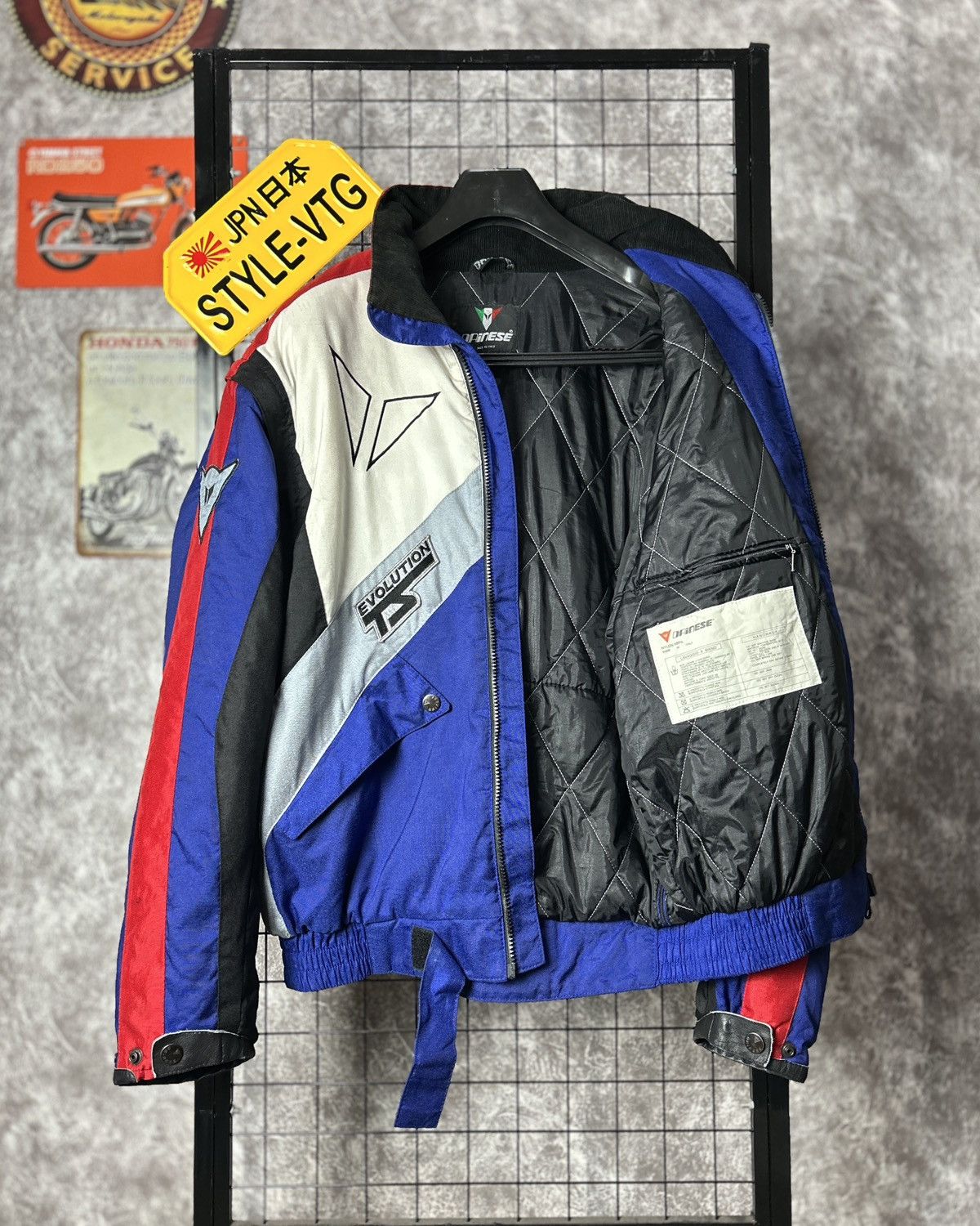 Dainese Dainese italy 90s Vintage Racing Jacket Size US L / EU 52-54 / 3 - 10 Thumbnail