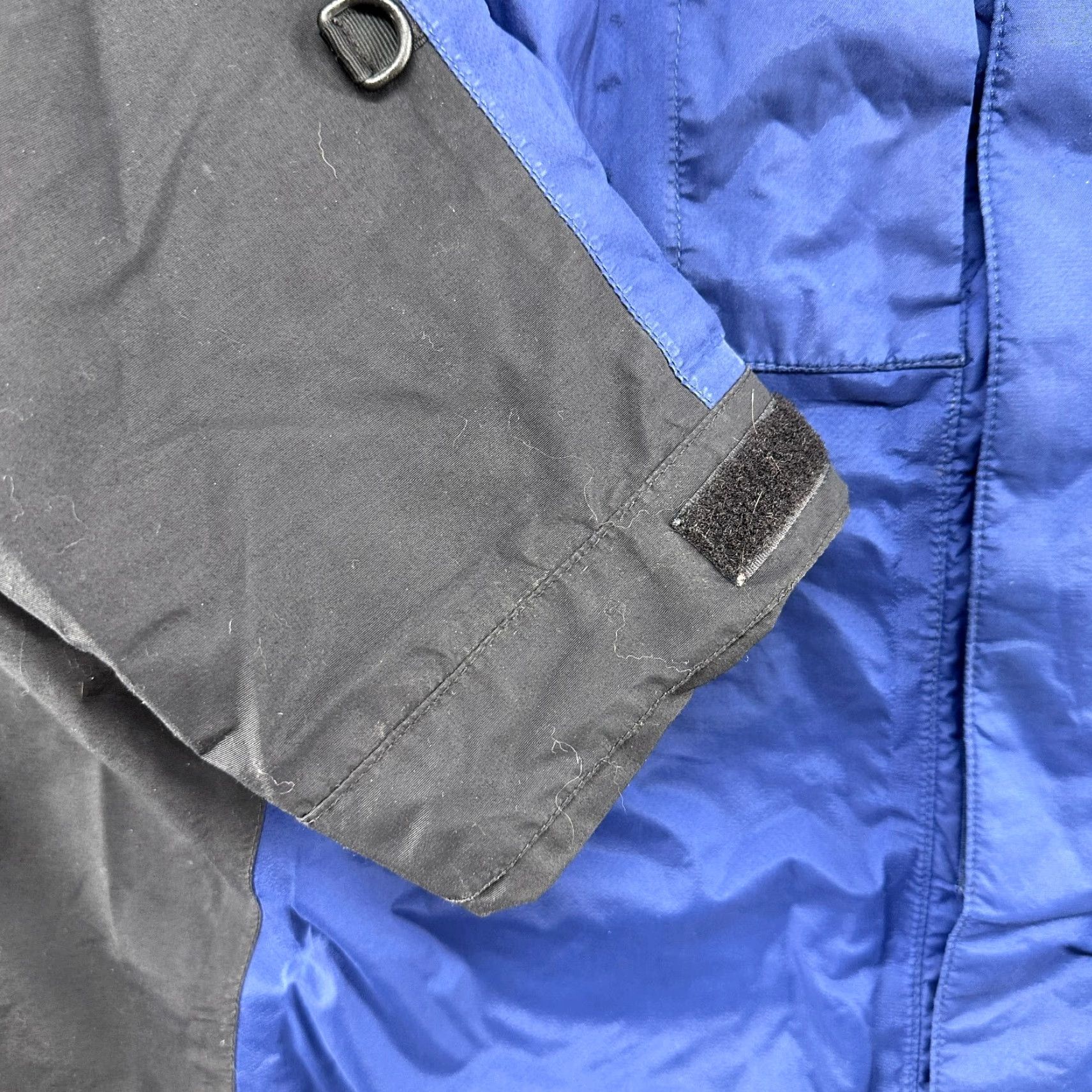The North Face VINTAGE The North Face Mountain Light Jacket Hooded Parka Men L Blue 90s Goretex Nylon Water Resistant Winter Spring Fall Size US L / EU 52-54 / 3 - 5 Thumbnail