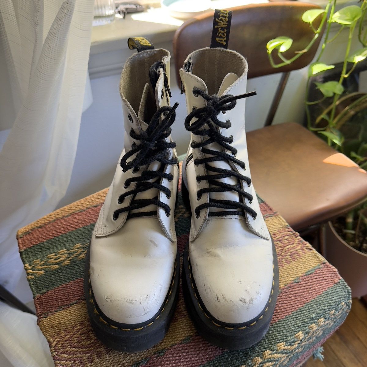Dr. Martens Dr Martens Jadon Boots Size US 7 / IT 37 - 2 Thumbnail