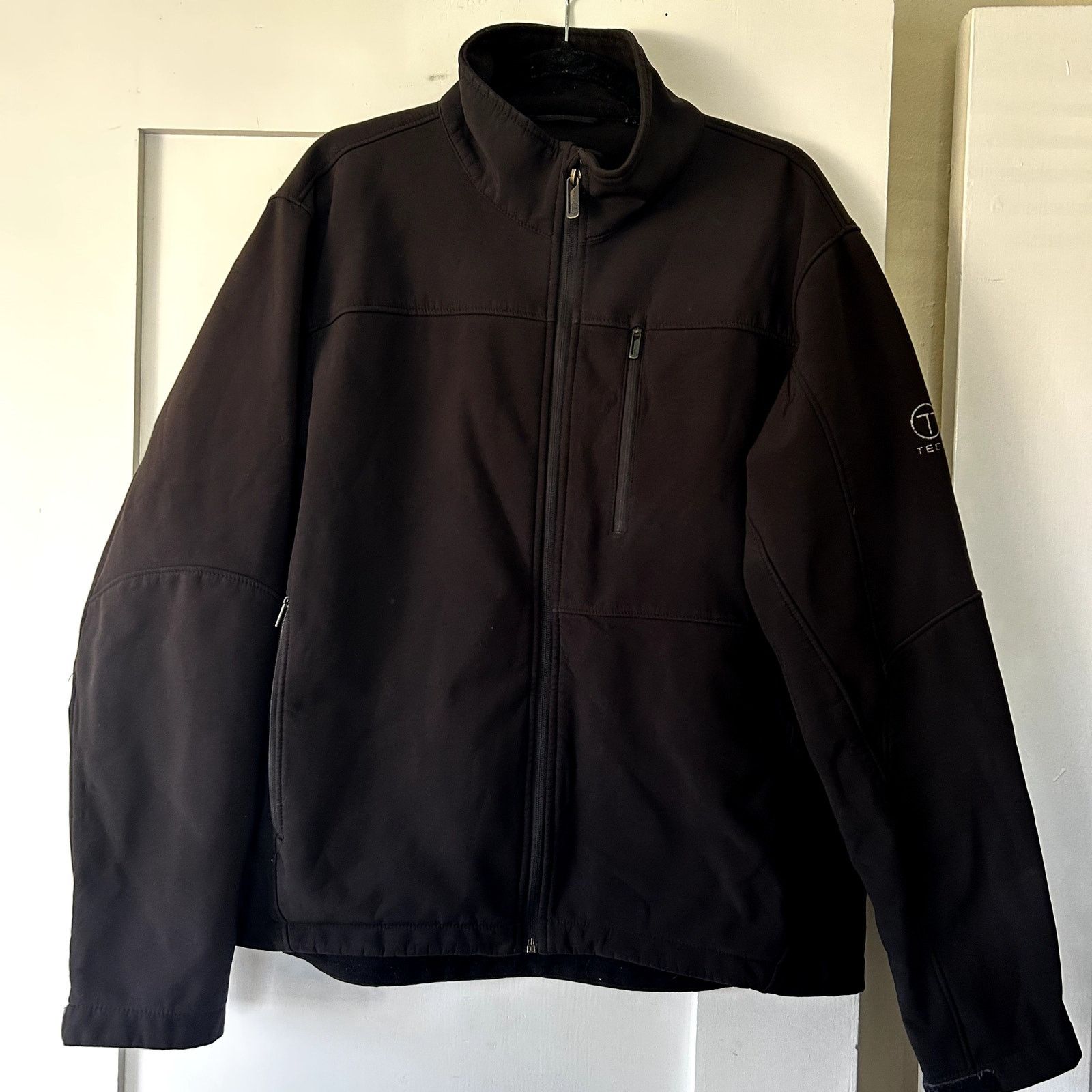 Tumi T Tech by Tumi zip front black jacket Size US L / EU 52-54 / 3 - 1 Thumbnail