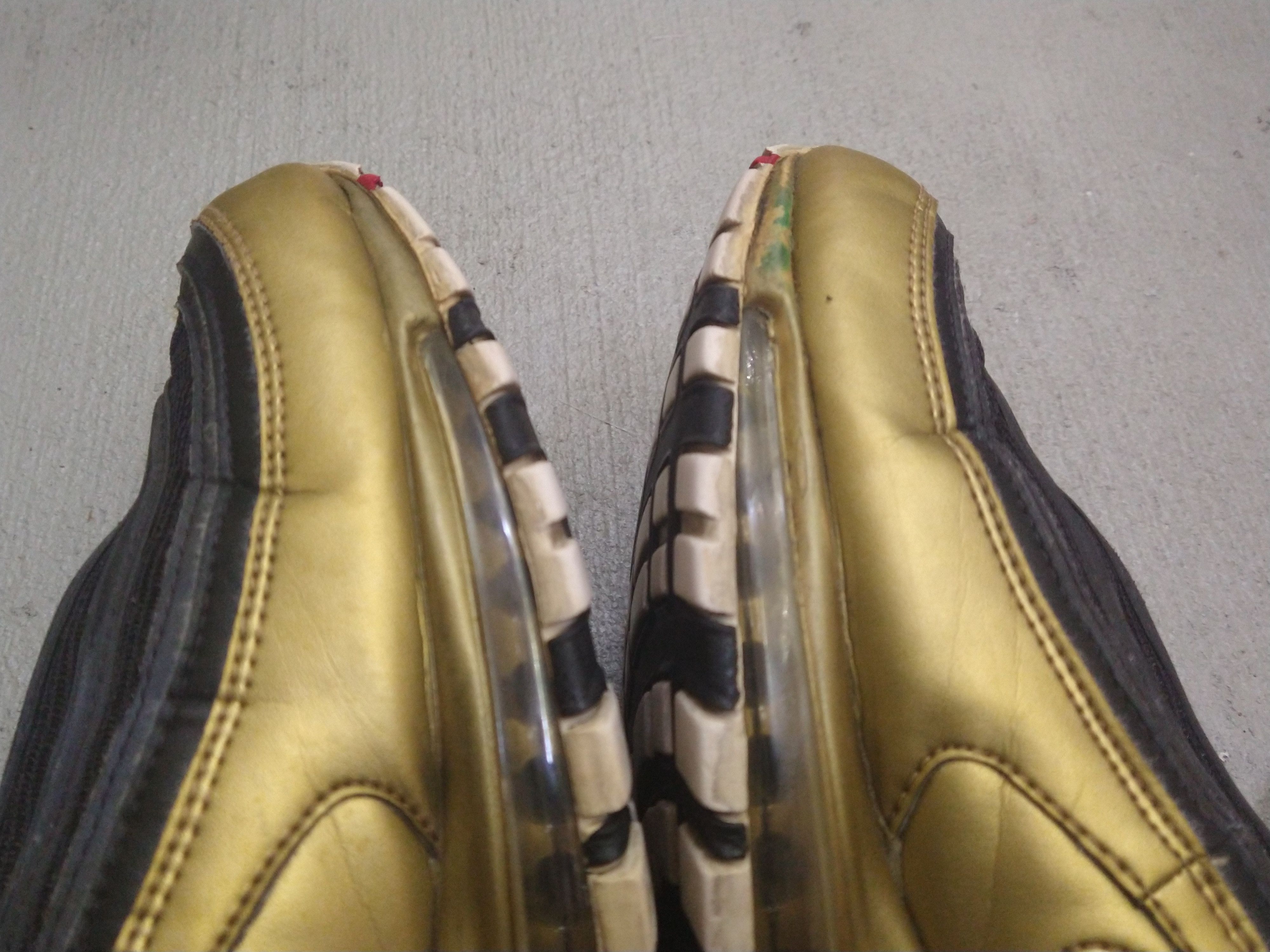 Nike Nike Air Max 97 QS Metallic Gold Size 11.5 AT5458-002 Size US 11.5 / EU 44-45 - 12 Thumbnail