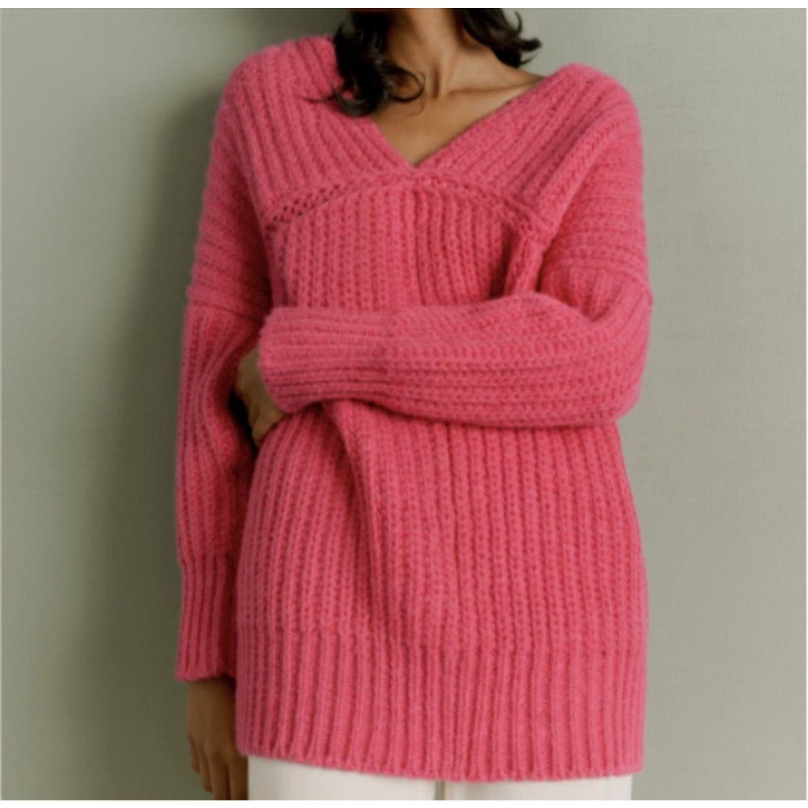 Other Cuyana Womens Alpaca /Wool Chunky V Neck Azalea Sweater XS/S Size S / US 4 / IT 40 - 1 Thumbnail
