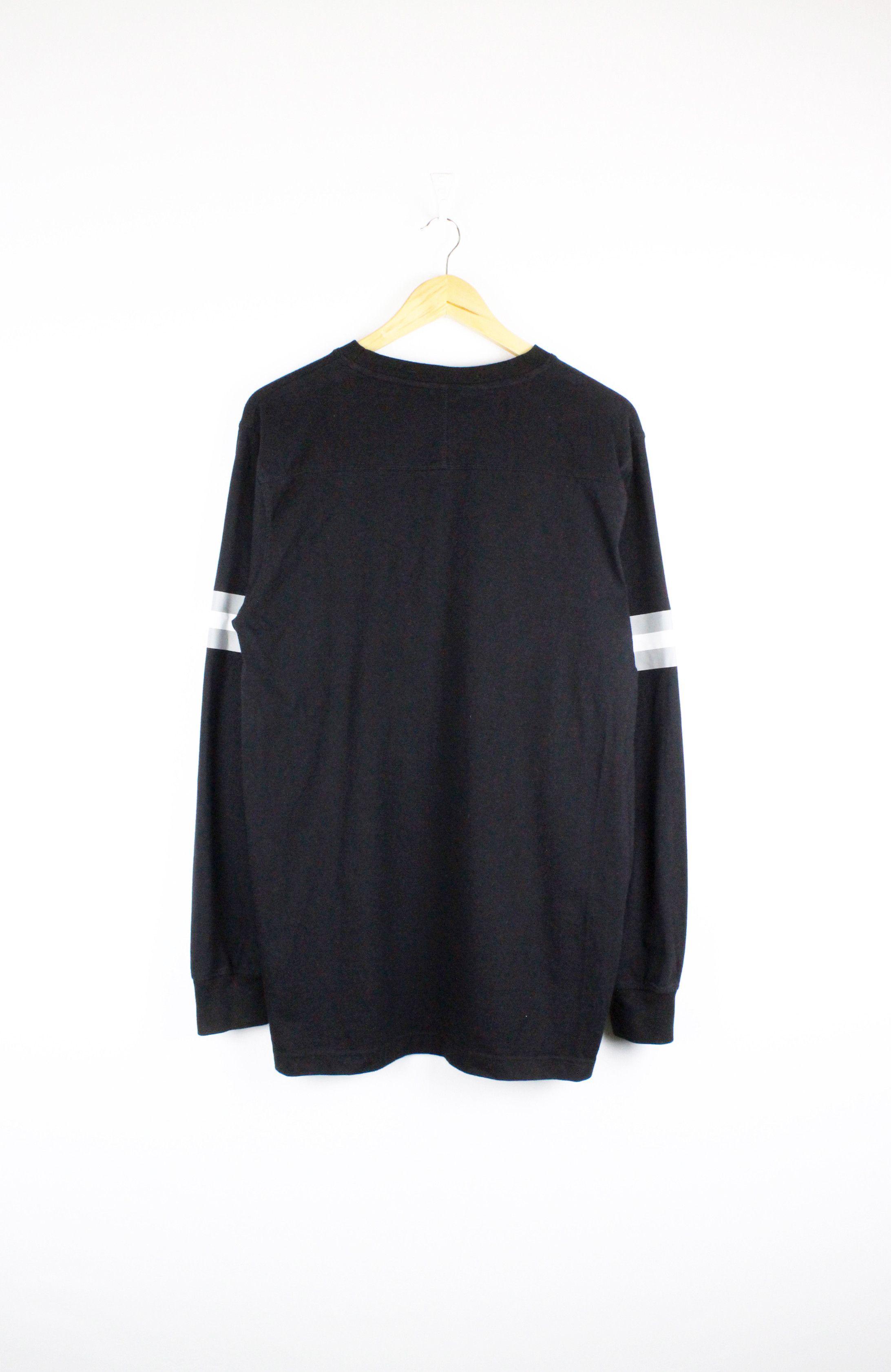 Undefeated Undefeated Logo Baseball Jersey Style Long Sleeve T-shirt Size US L / EU 52-54 / 3 - 5 Thumbnail