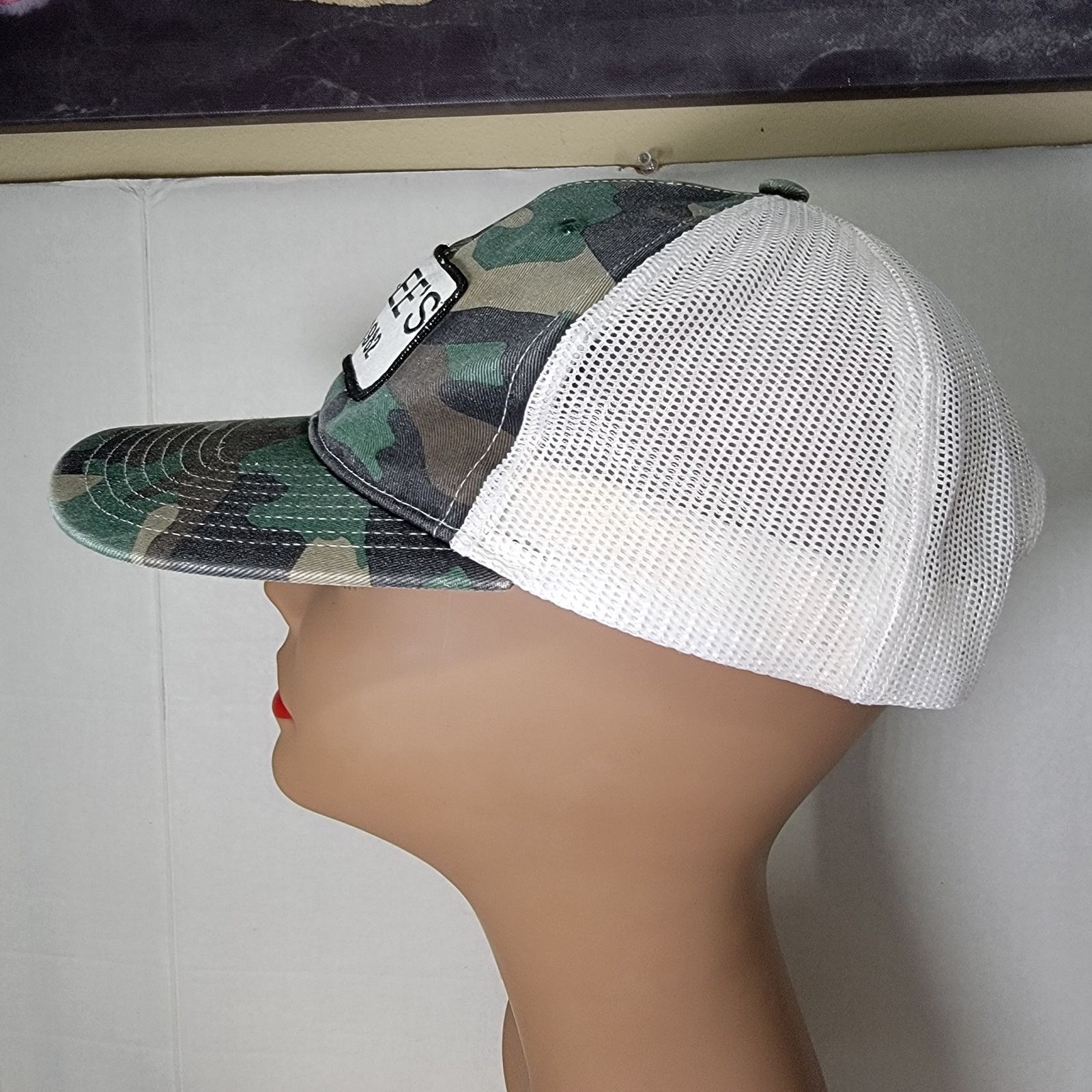Other Buc-ee's Green Camo Snap Back Trucker Hat Size ONE SIZE - 5 Thumbnail