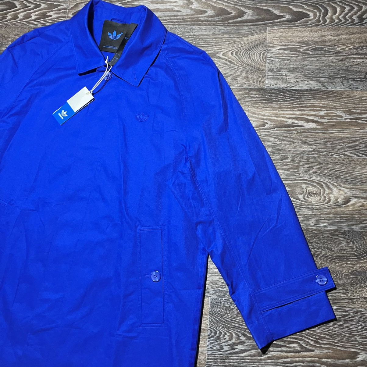 Adidas F/W’2022 ADIDAS Blue Version Essentials Mackintosh Jacket Size US L / EU 52-54 / 3 - 4 Thumbnail