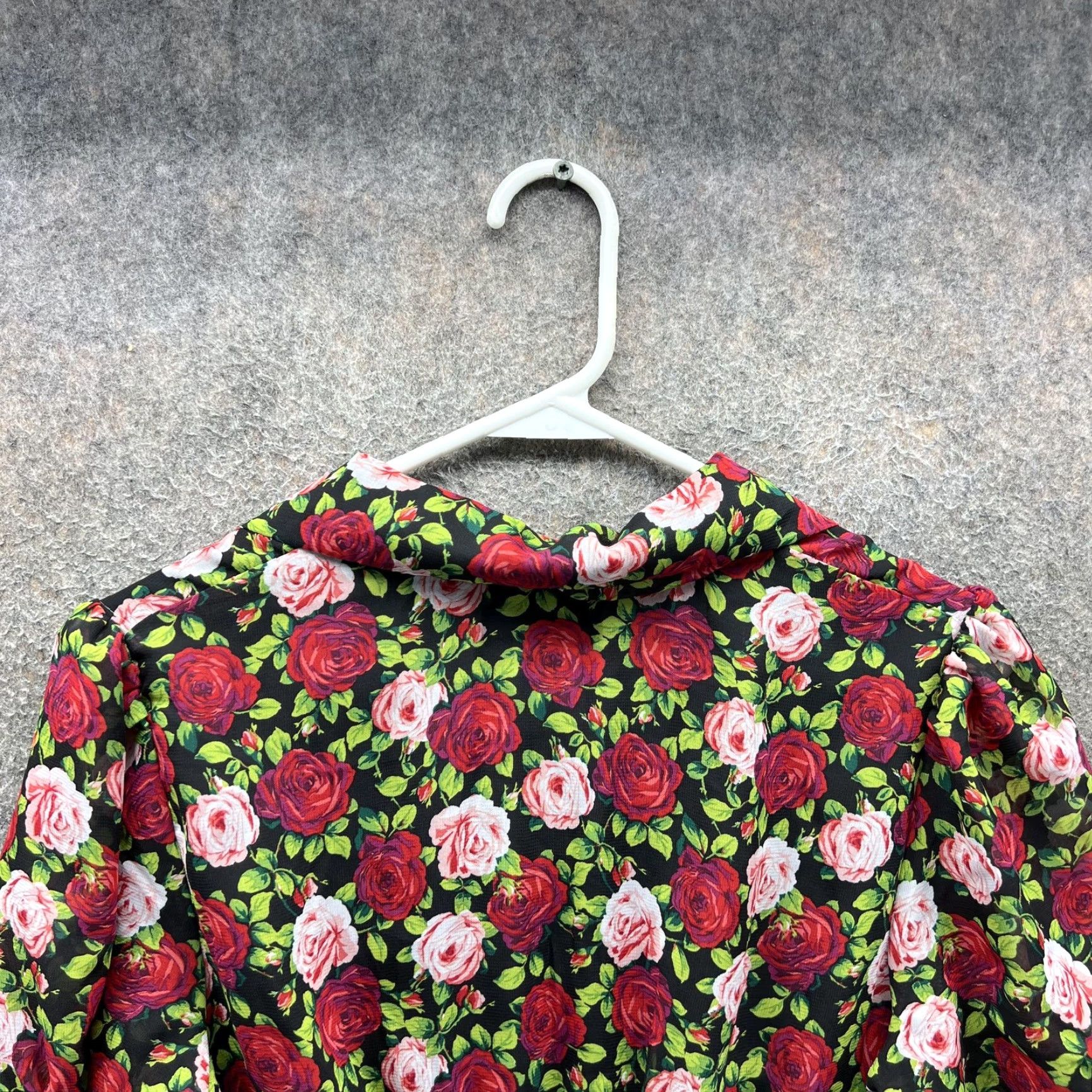 Betsey Johnson Betsey Johnson Shirt Dress Womens 8 Multicolor Rose Floral Collared Fit & Flare Shirt Dress Womens 8 Multicolor Rose Floral Collared Fit & Flare Size M / US 6-8 / IT 42-44 - 6 Thumbnail