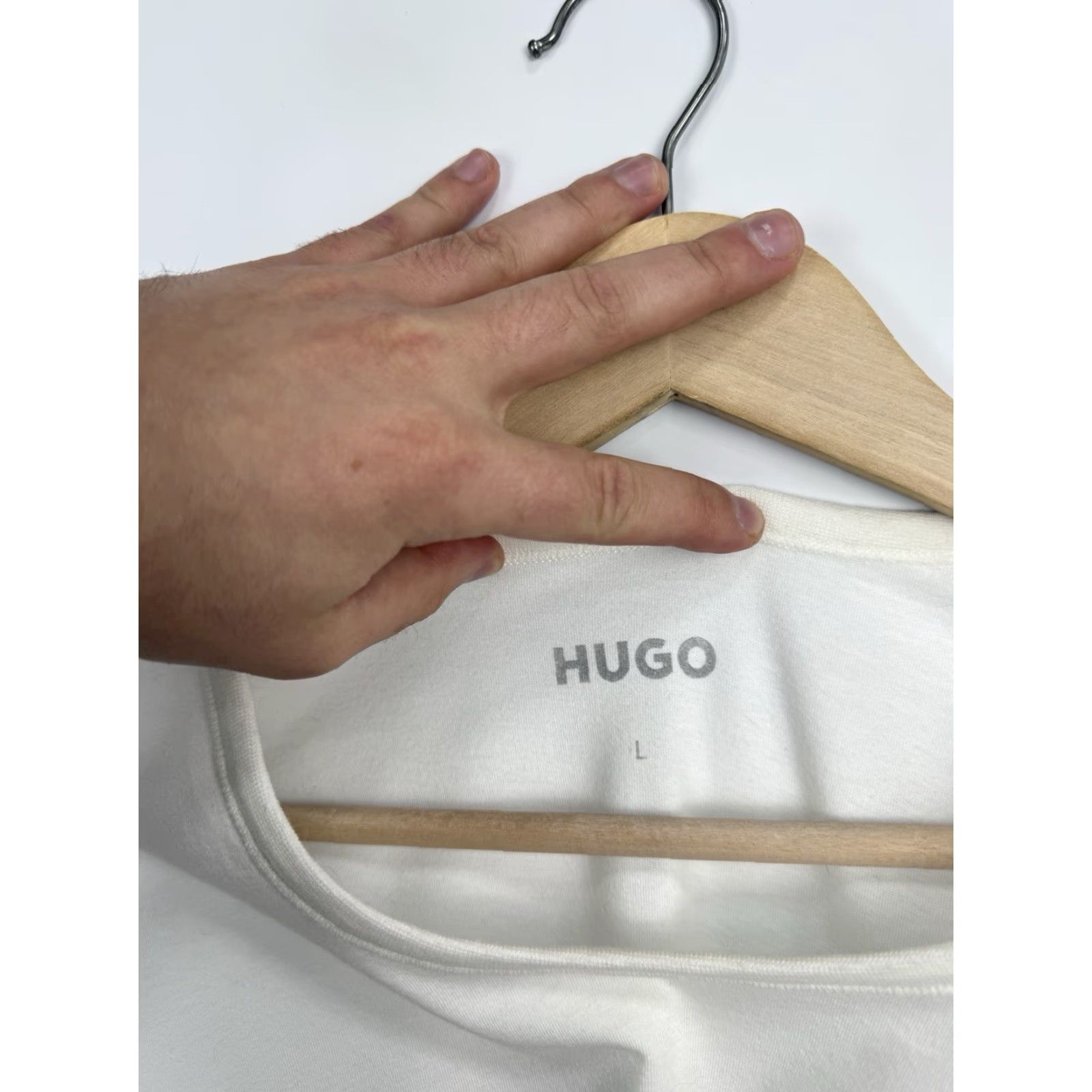 Hugo Boss HUGO BOSS T-Shirt Classic White Mens L Vintage Retro Y2K Luxury Rare Hype M/L Size US L / EU 52-54 / 3 - 5 Thumbnail