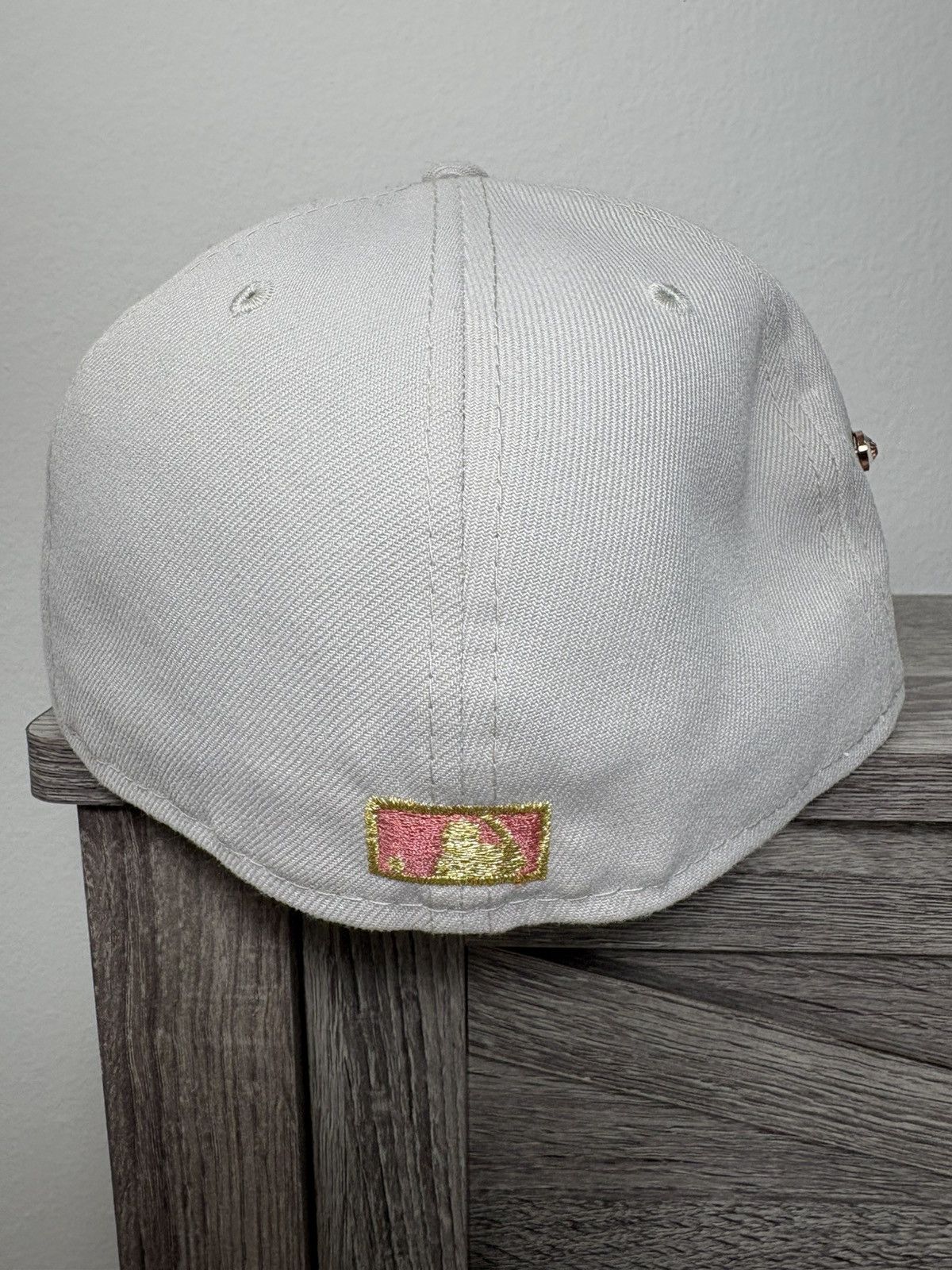New Era 7 3/8 Seattle Mariners Hat Club Rose Gold Size ONE SIZE - 5 Thumbnail