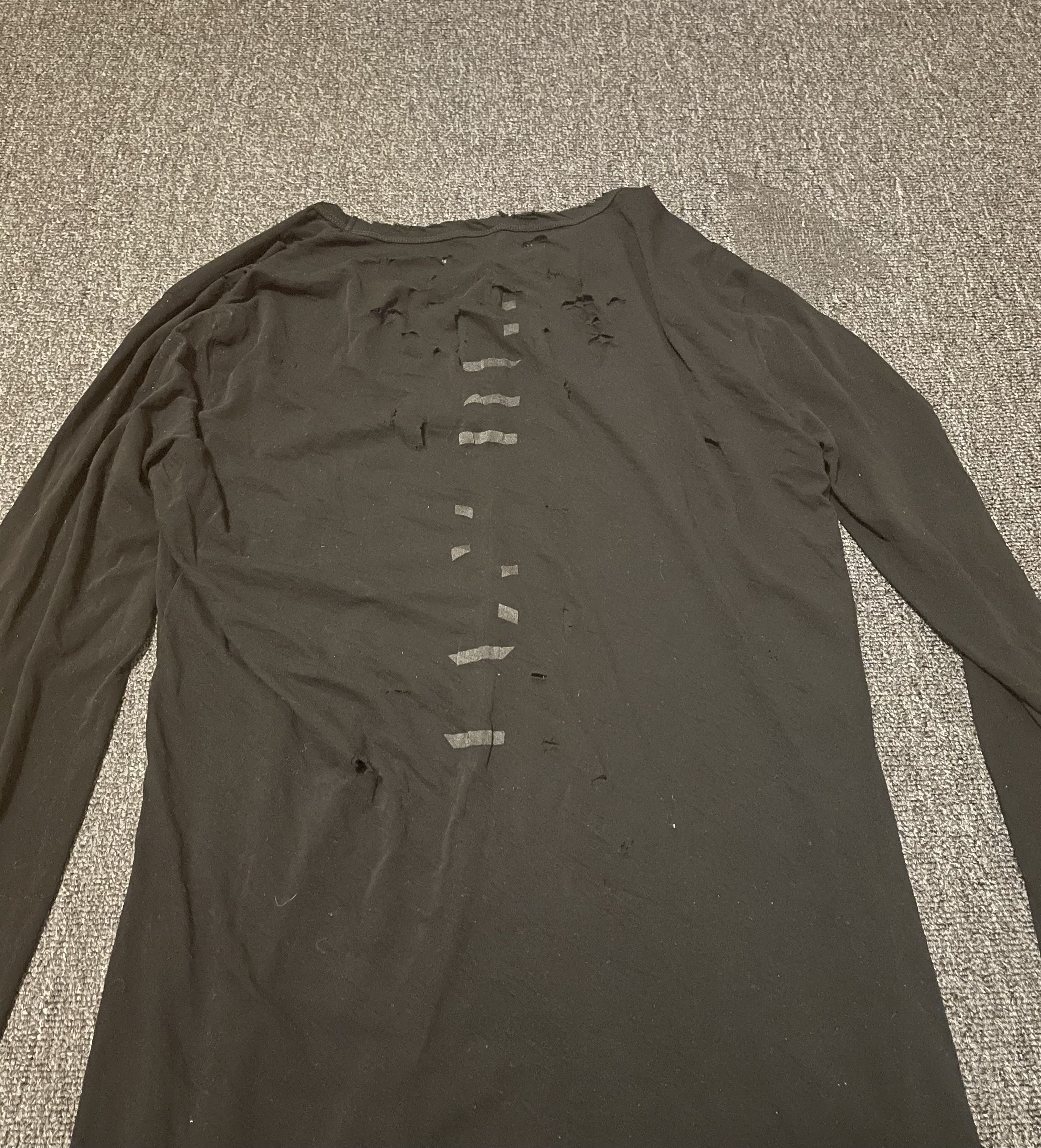 Unravel Project Unravel Project knife damage long sleeve t shirts size M Size US M / EU 48-50 / 2 - 5 Thumbnail