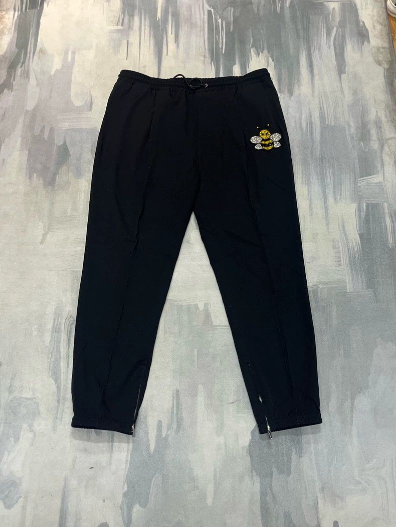 Dior Dior Rhinestone little bee drawstring sweatpants Size US 36 / EU 52 - 1 Thumbnail