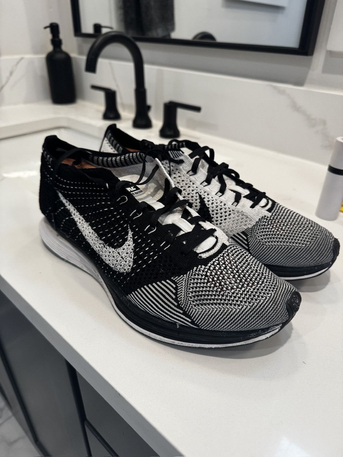 Nike Nike Flyknit Racer Black White Volt 11.5 Size US 11.5 / EU 44-45 - 4 Thumbnail