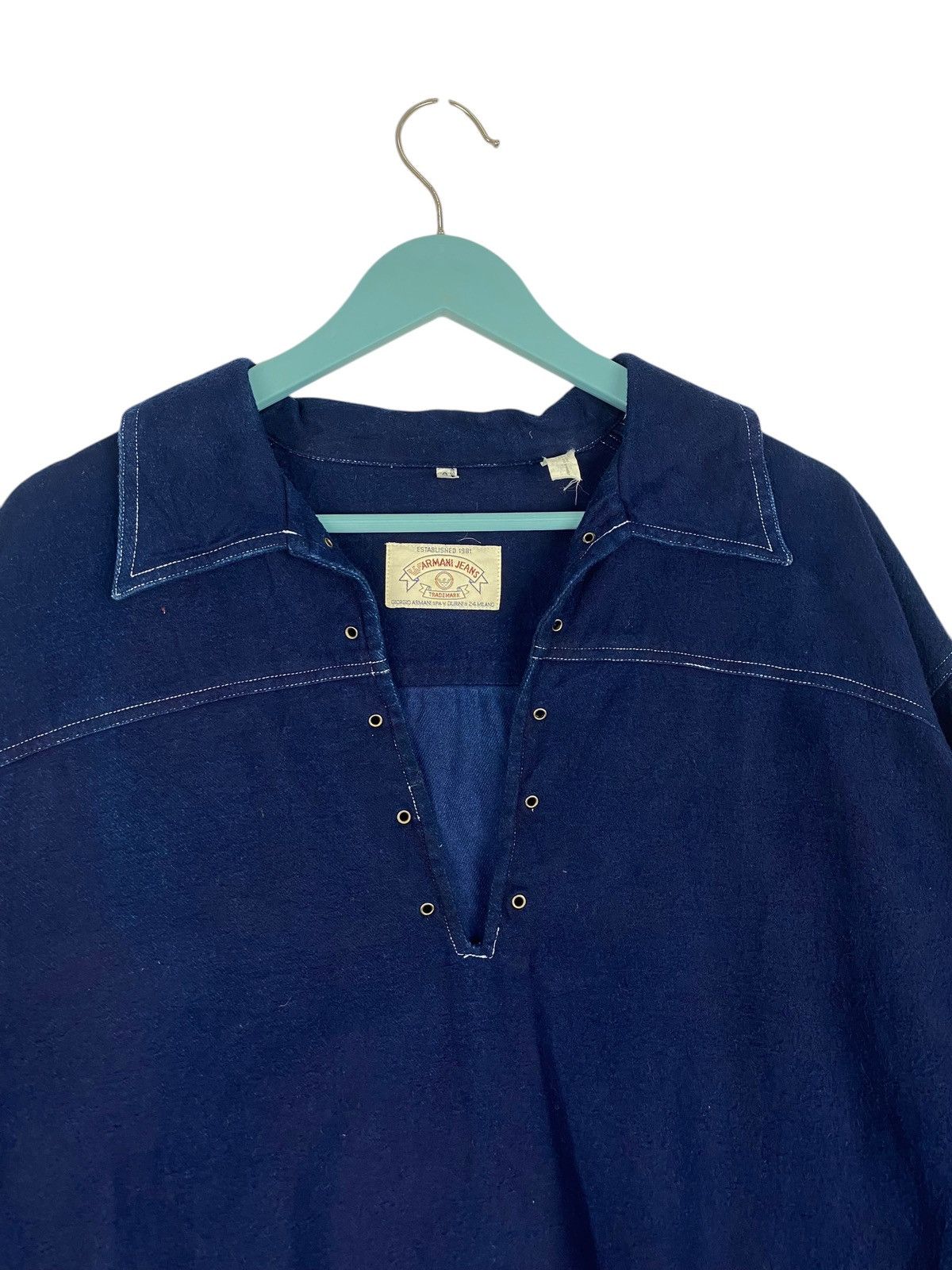 Armani × Vintage Vintage Armani Jeans Embroidered Navy Blue Size S Size S / US 4 / IT 40 - 4 Thumbnail