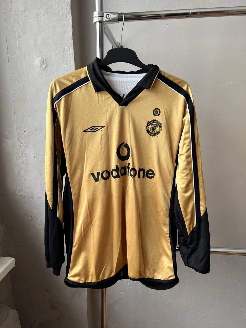 Umbro 2001/02 MANCHESTER UNITED #20 SOLSKJAER 100TH SOCCER JERSEY Size US L / EU 52-54 / 3 - 3 Thumbnail