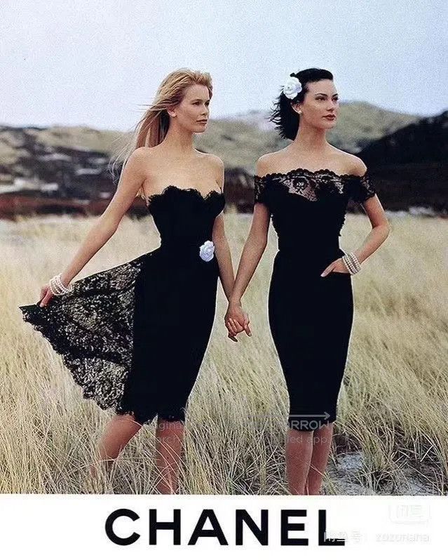Chanel Chanel Vintage Lace Off-Shoulder Top. Size M / US 6-8 / IT 42-44 - 1 Thumbnail