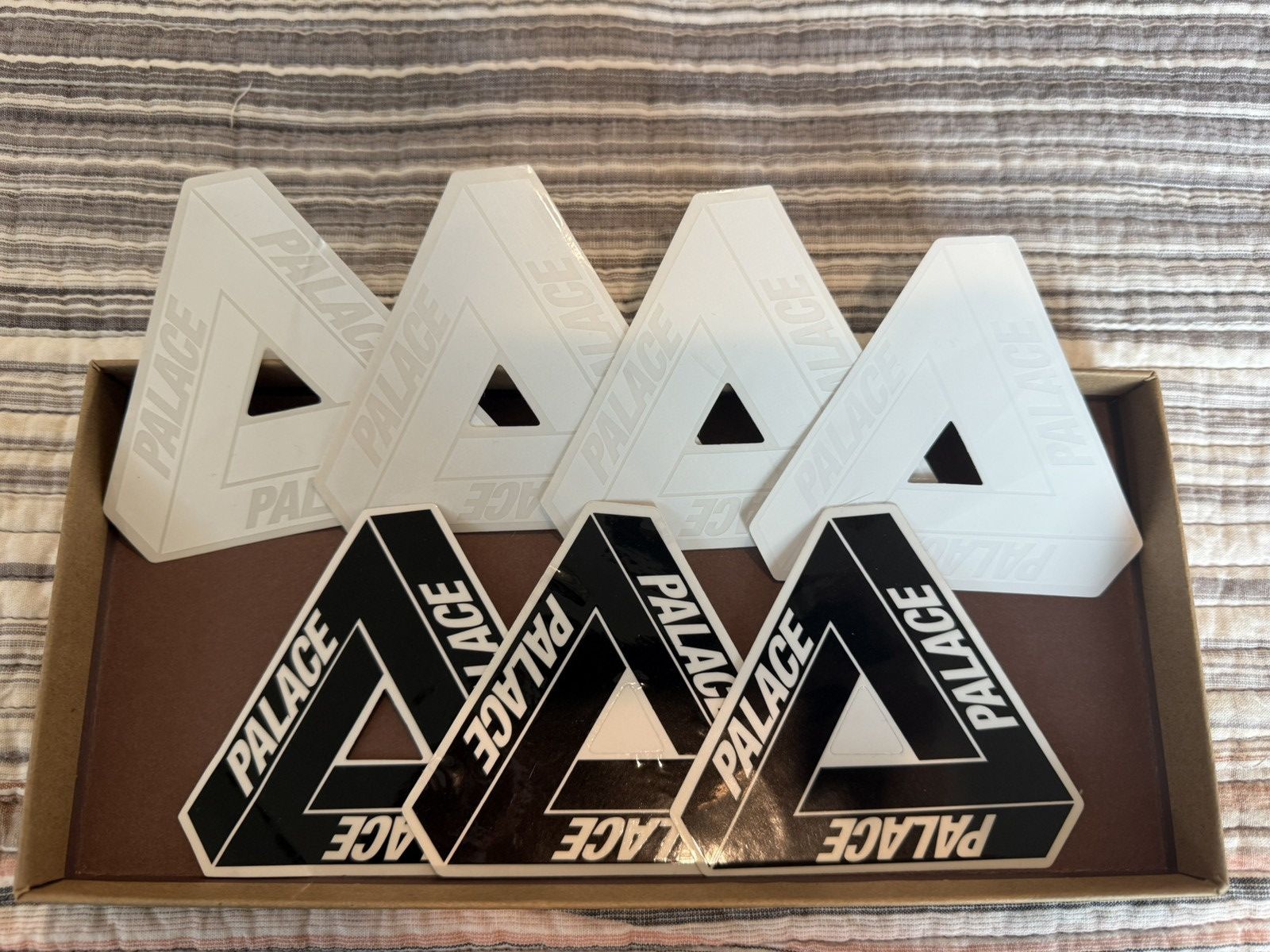 Palace Palace Logo Sticker Set Size ONE SIZE - 1 Thumbnail