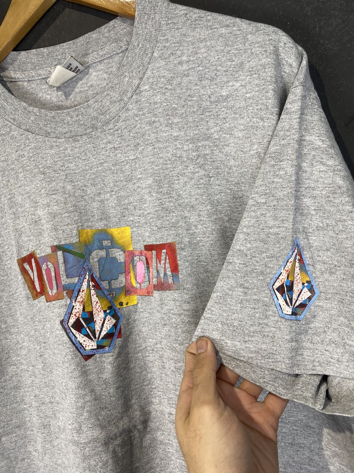 Shorty's Skateboards × Vintage × Volcom Rare Late 90s Volcom Skateboard Crayon Tee Size US L / EU 52-54 / 3 - 3 Thumbnail