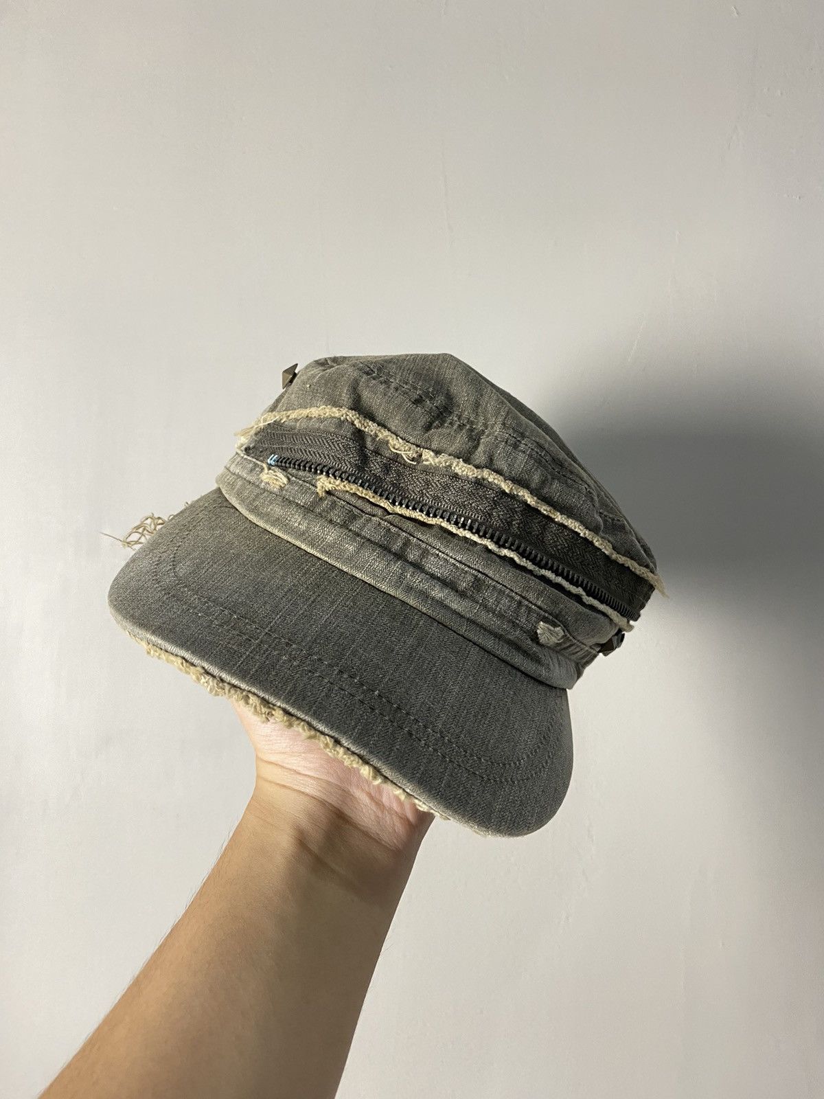 If Six Was Nine × Japanese Brand × Le Grande Bleu (L.G.B.) Cadet Distressed Zip Punk Hat Size ONE SIZE - 1 Thumbnail