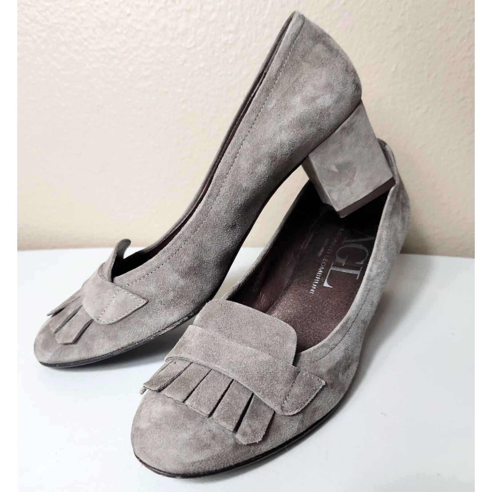 AGL AGL Attilio Giusti Leombruni Tan Fringe/Kiltie Suede Loafer Pumps - Size 39.5/9 Womens Pump Block Heel Mid 2" Tan Suede Size US 9 / IT 39 - 2 Thumbnail