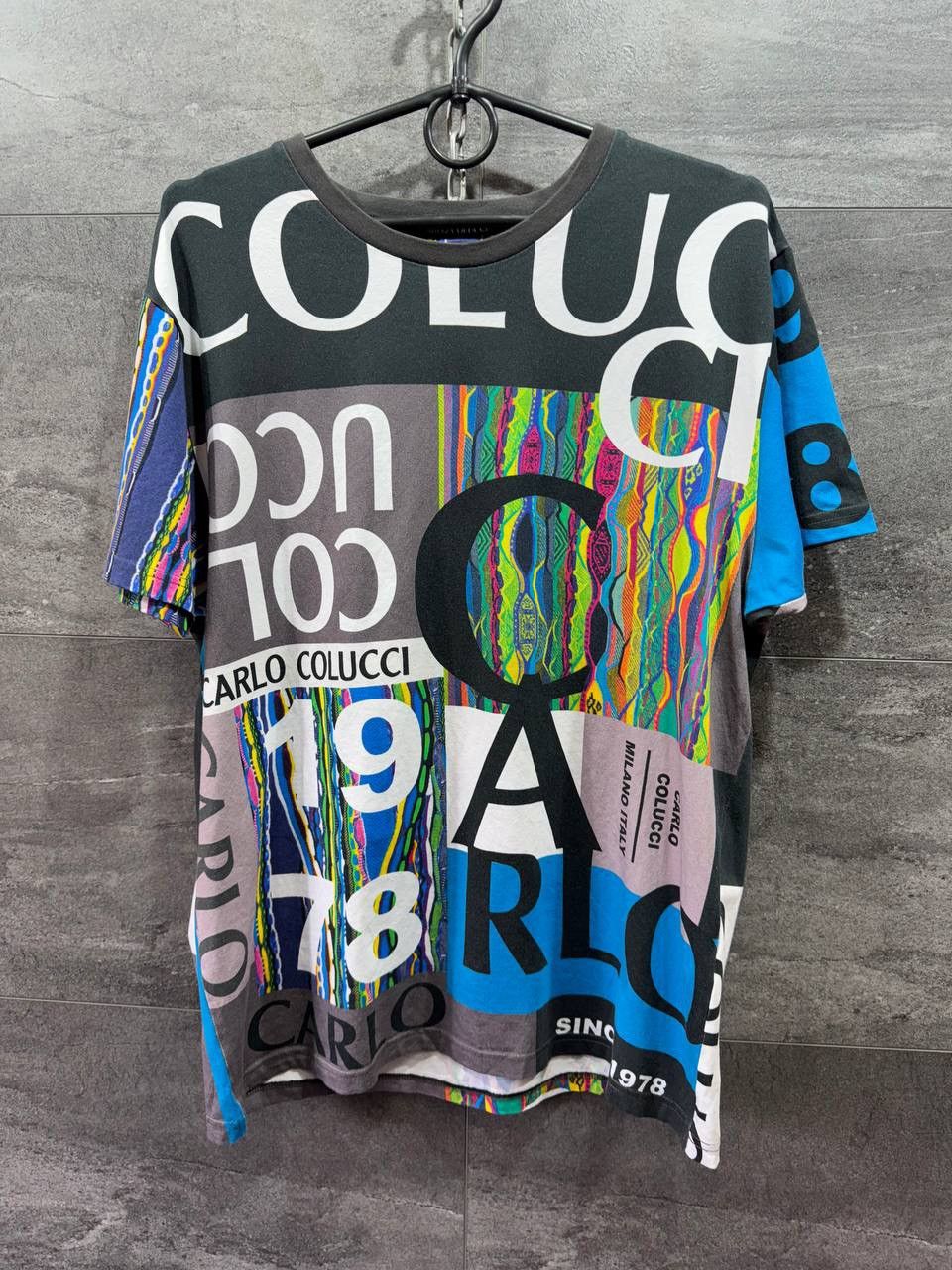 Carlo Colucci Carlo Colucci Tee multi logo Size US M / EU 48-50 / 2 - 1 Thumbnail
