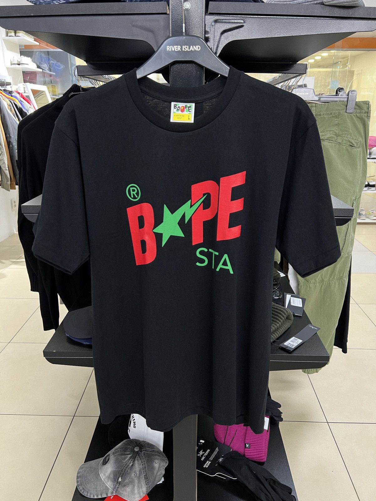 Bape A BATHNIG APE COLORS BAPE STA TEE Size US L / EU 52-54 / 3 - 1 Thumbnail
